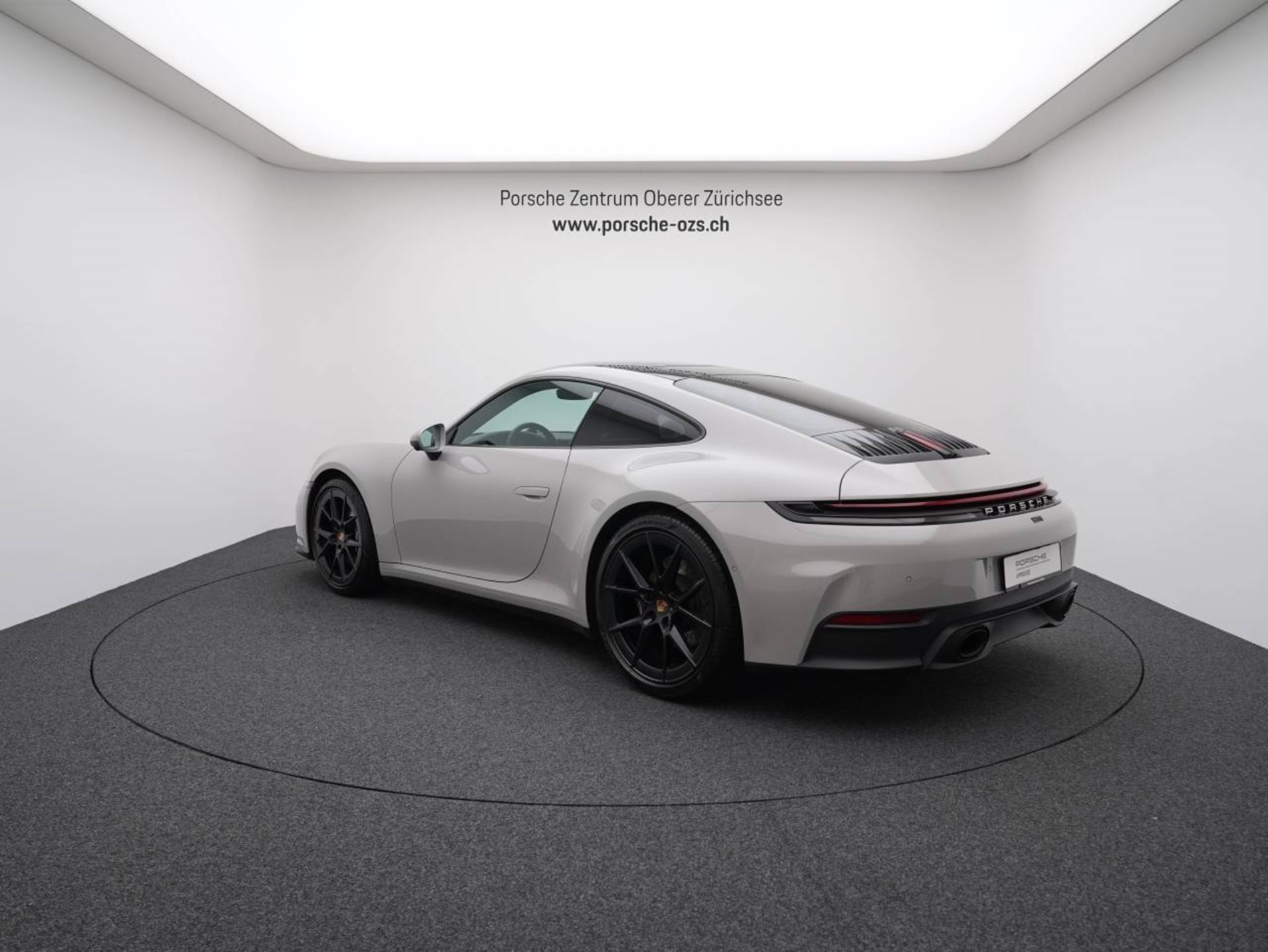 PORSCHE 911 Carrera-showroom-element-2