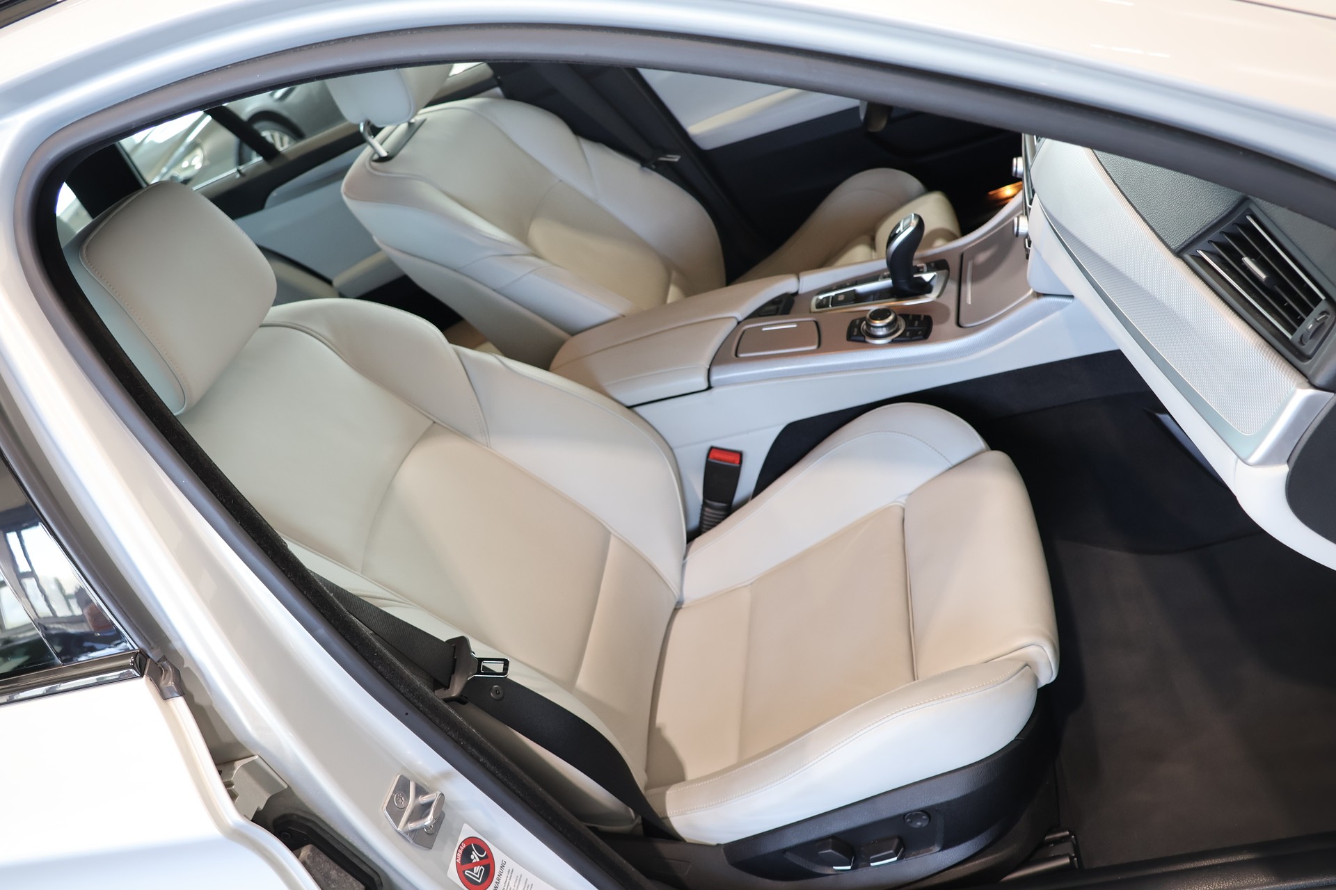 BMW 535d xDrive Touring Steptronic M-Paket-image-13