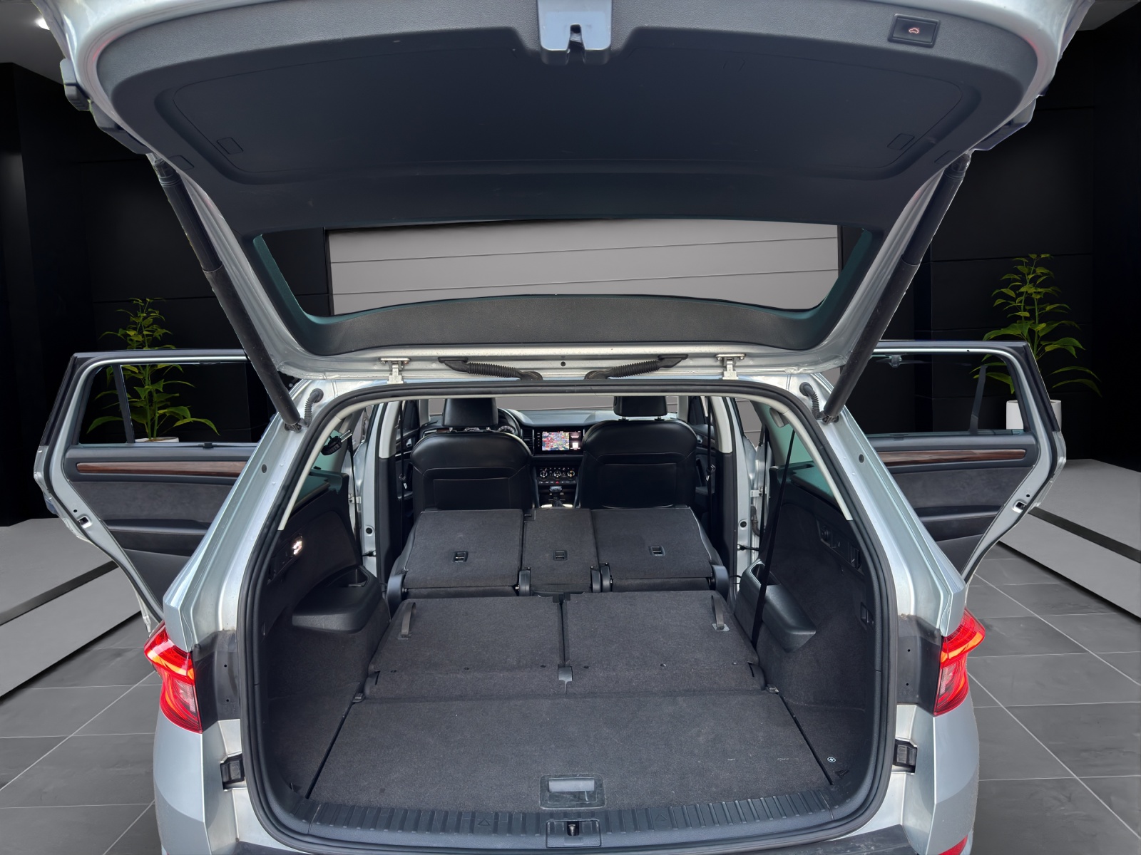 SKODA Kodiaq 2.0 TDI CR Scout 7-Plätze 4x4 DSG Vollausstattung-image-15
