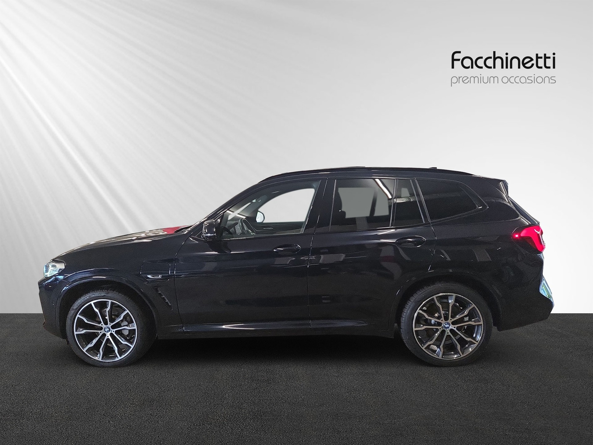 BMW X3 xDrive 30e M Sport-showroom-element-1
