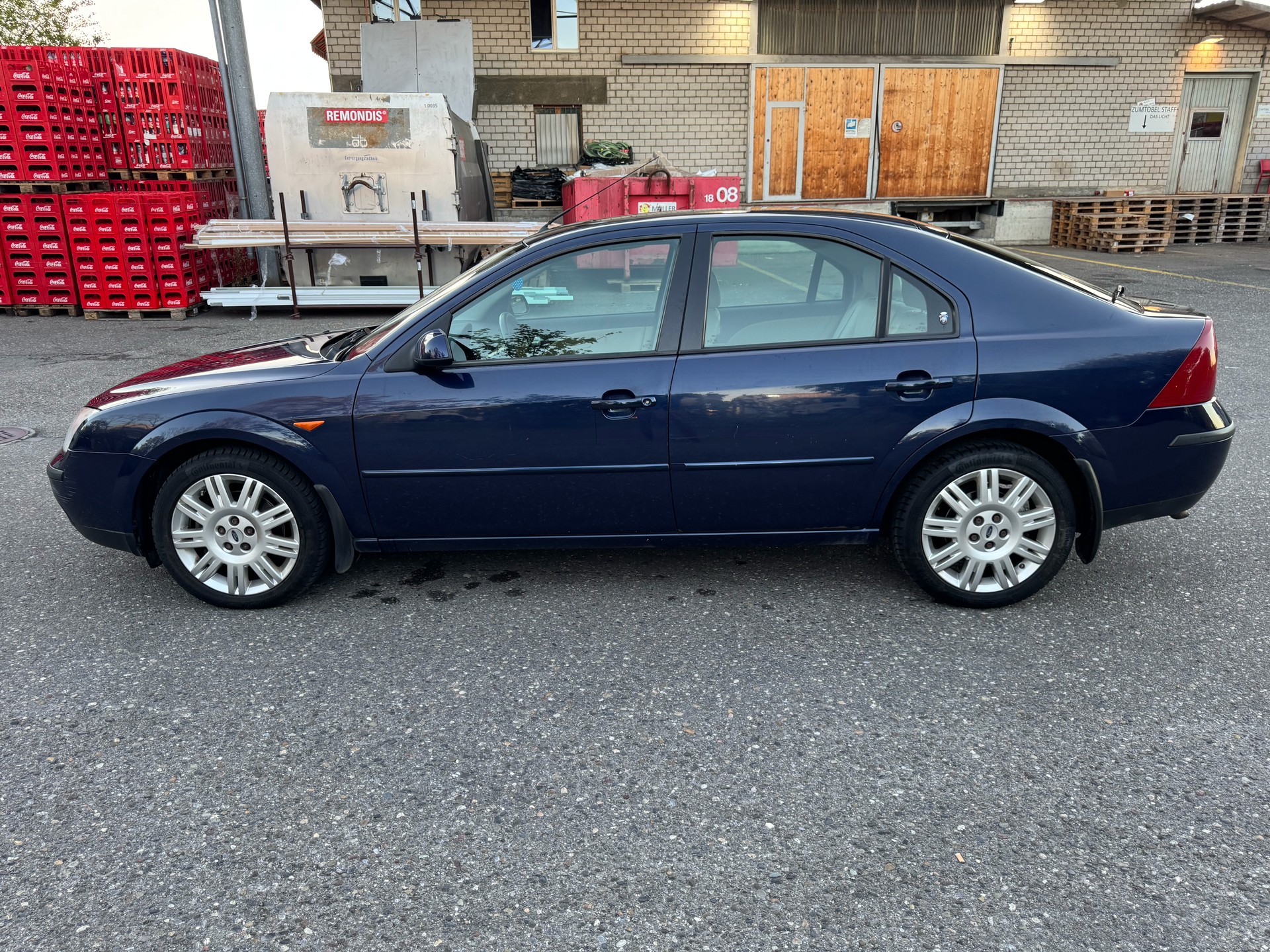 FORD Mondeo 2.0i 16V Ghia-image-7