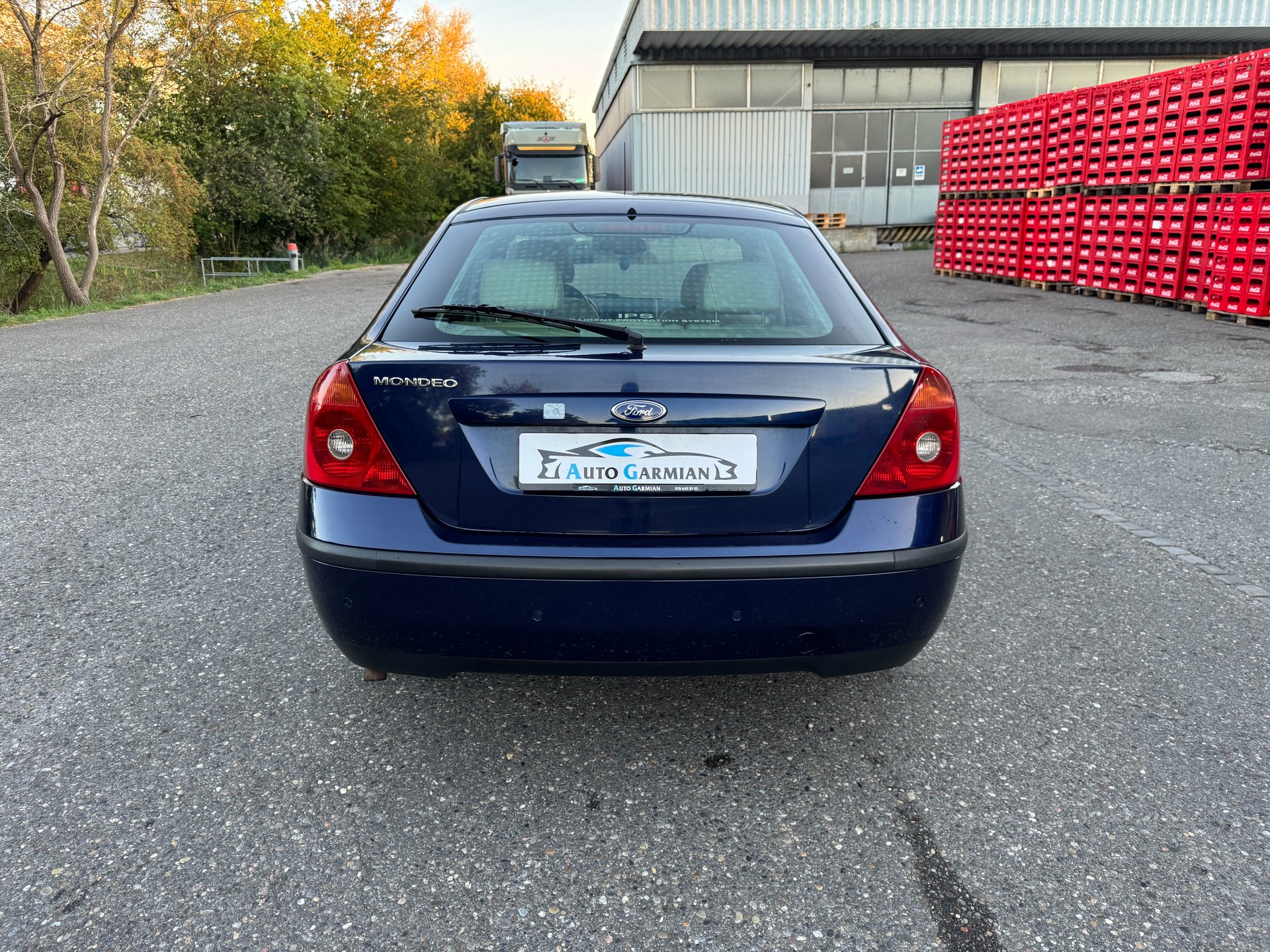 FORD Mondeo 2.0i 16V Ghia-showroom-element-3