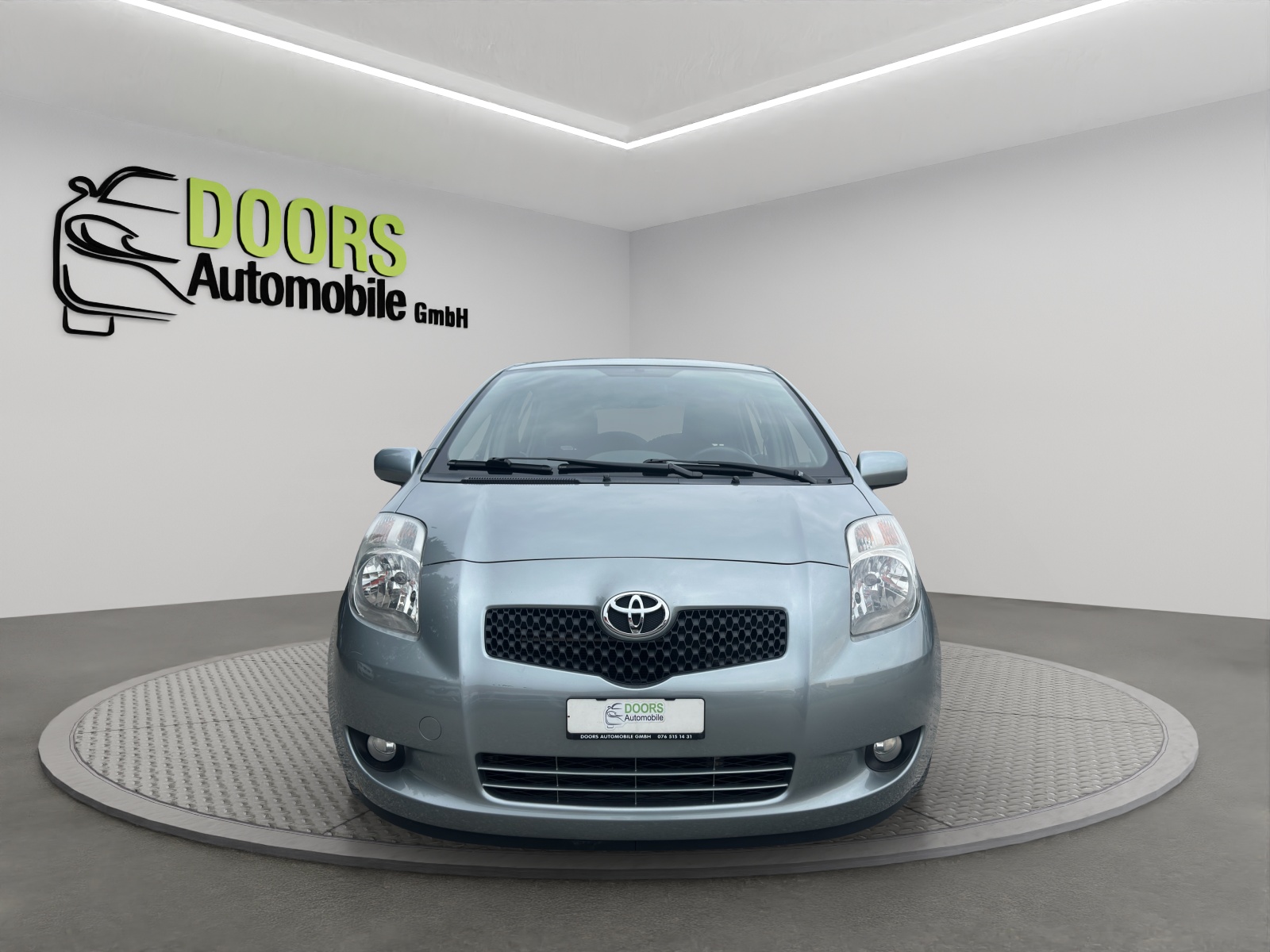 TOYOTA Yaris 1.4 D-4D Linea Sol-showroom-element-1