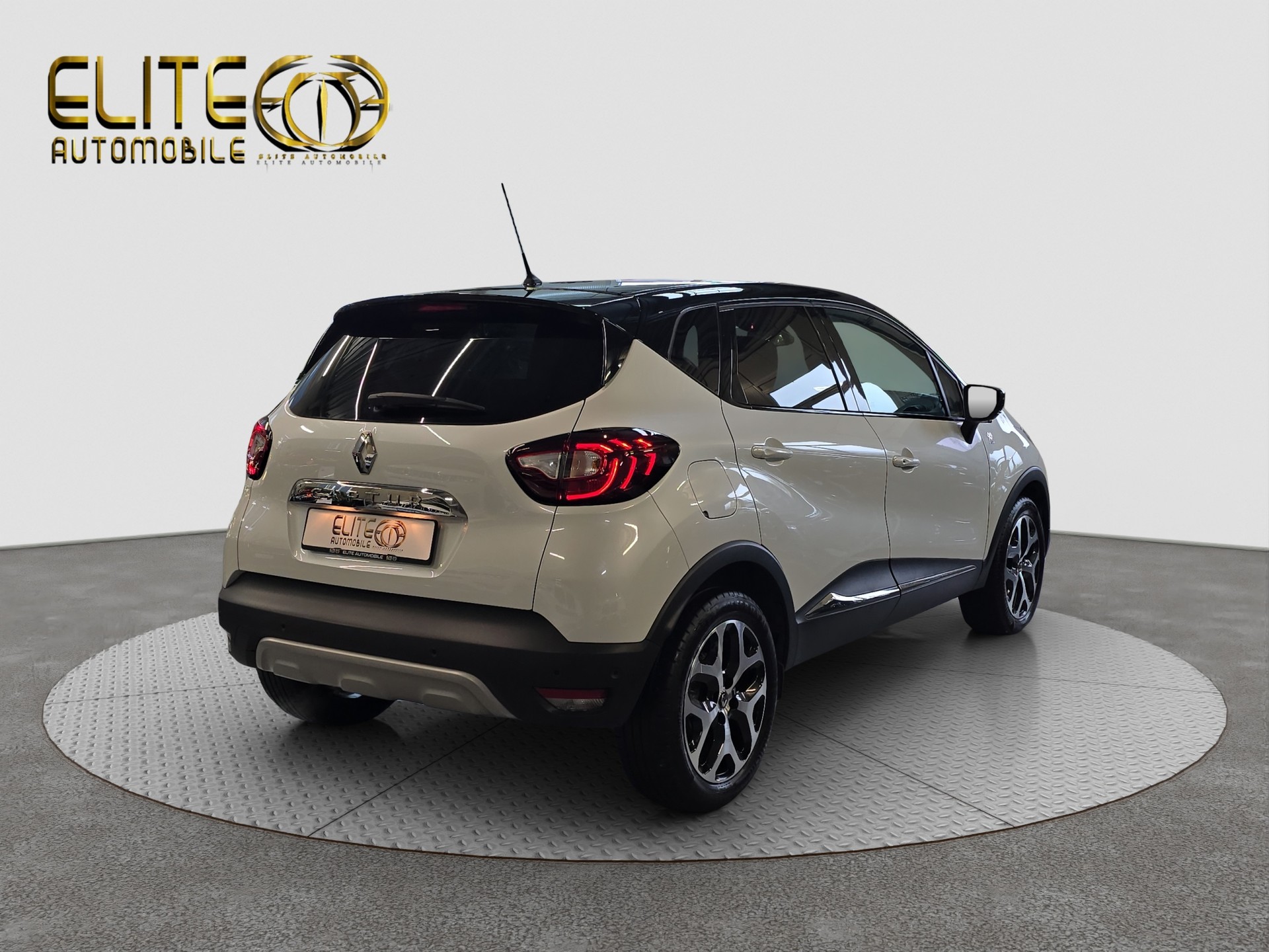 RENAULT Captur 1.2 T 16V 90th Anniversary EDC-image-7