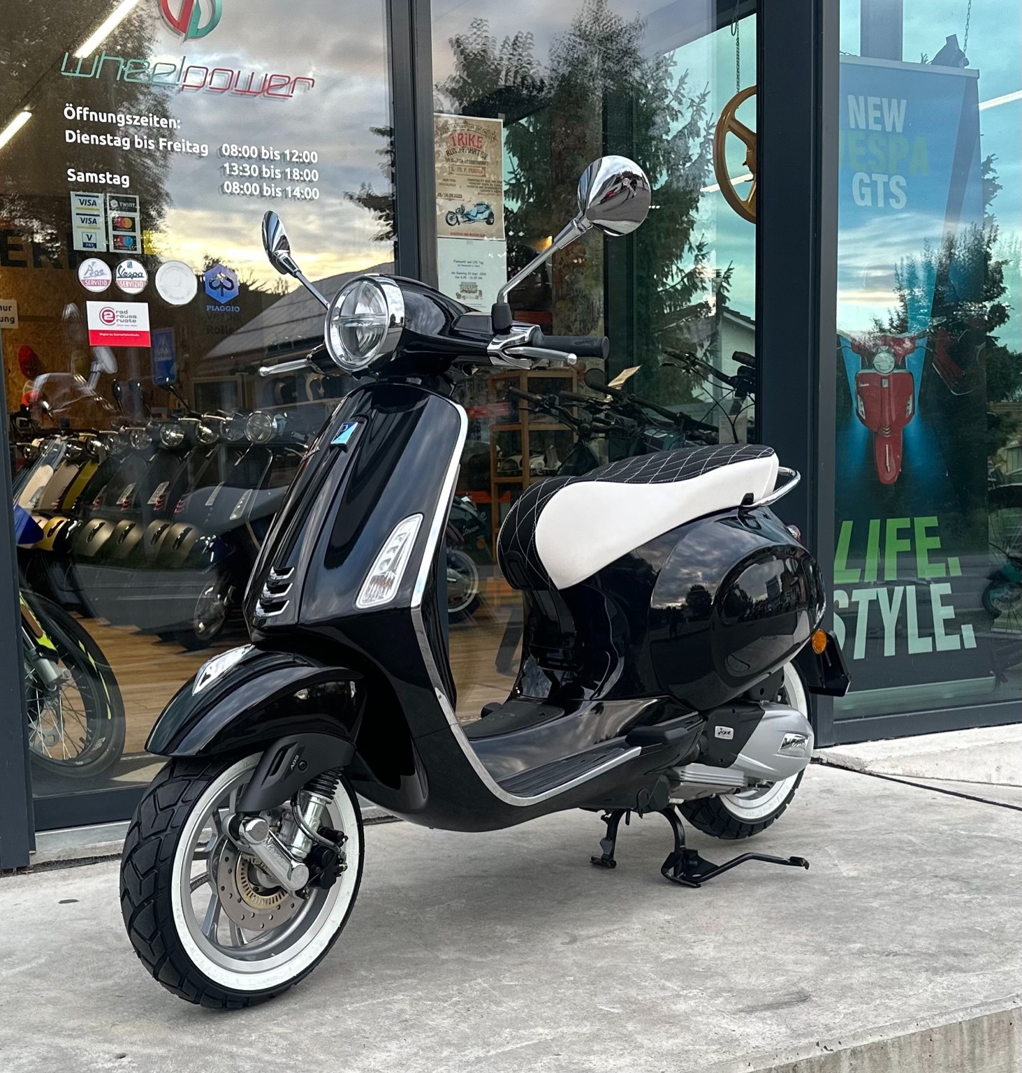 PIAGGIO Vespa 125 Primavera  ABS-image-1