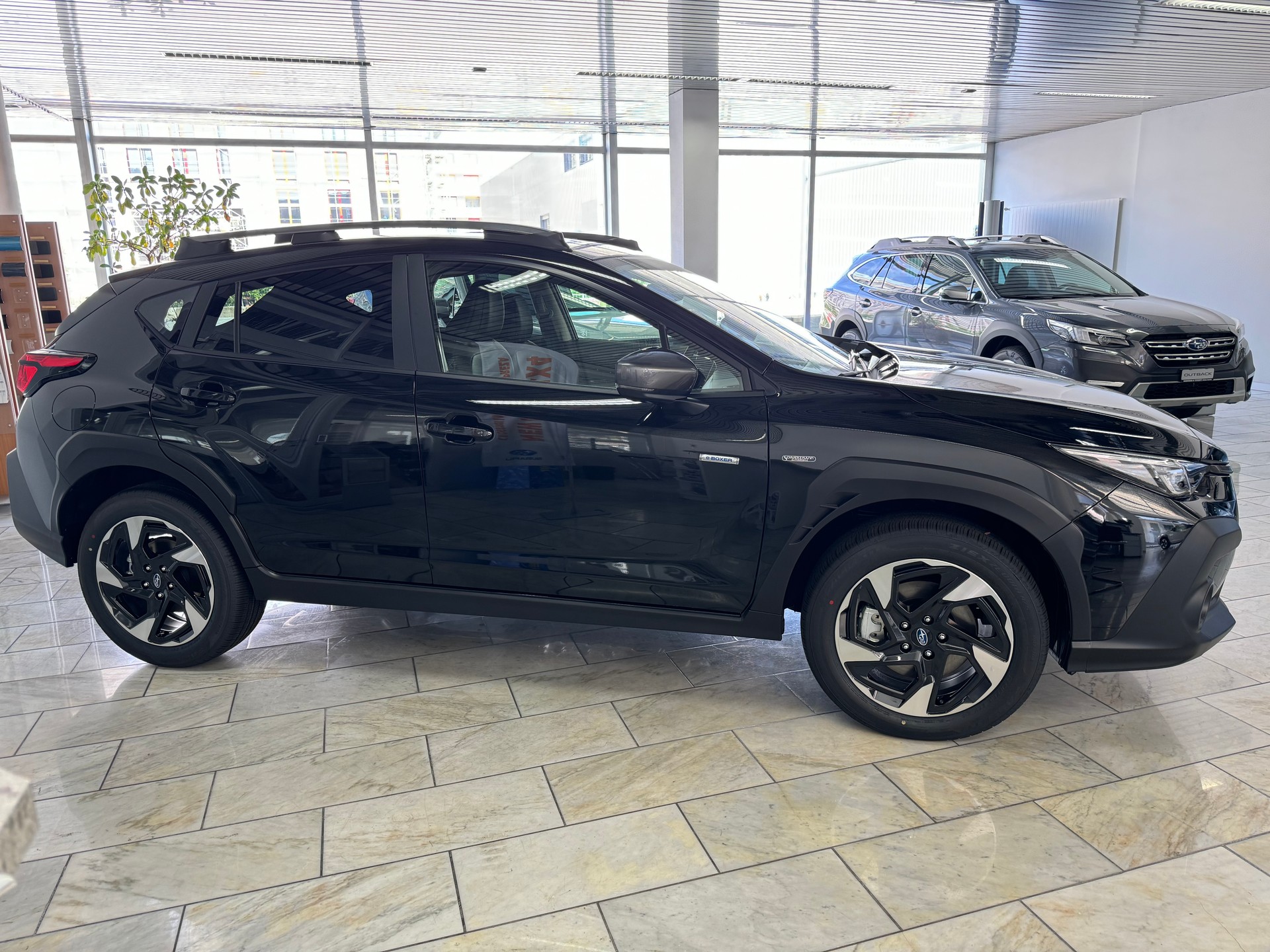SUBARU Crosstrek 2.0 e-Boxer Luxury AWD Lineartronic-showroom-element-2