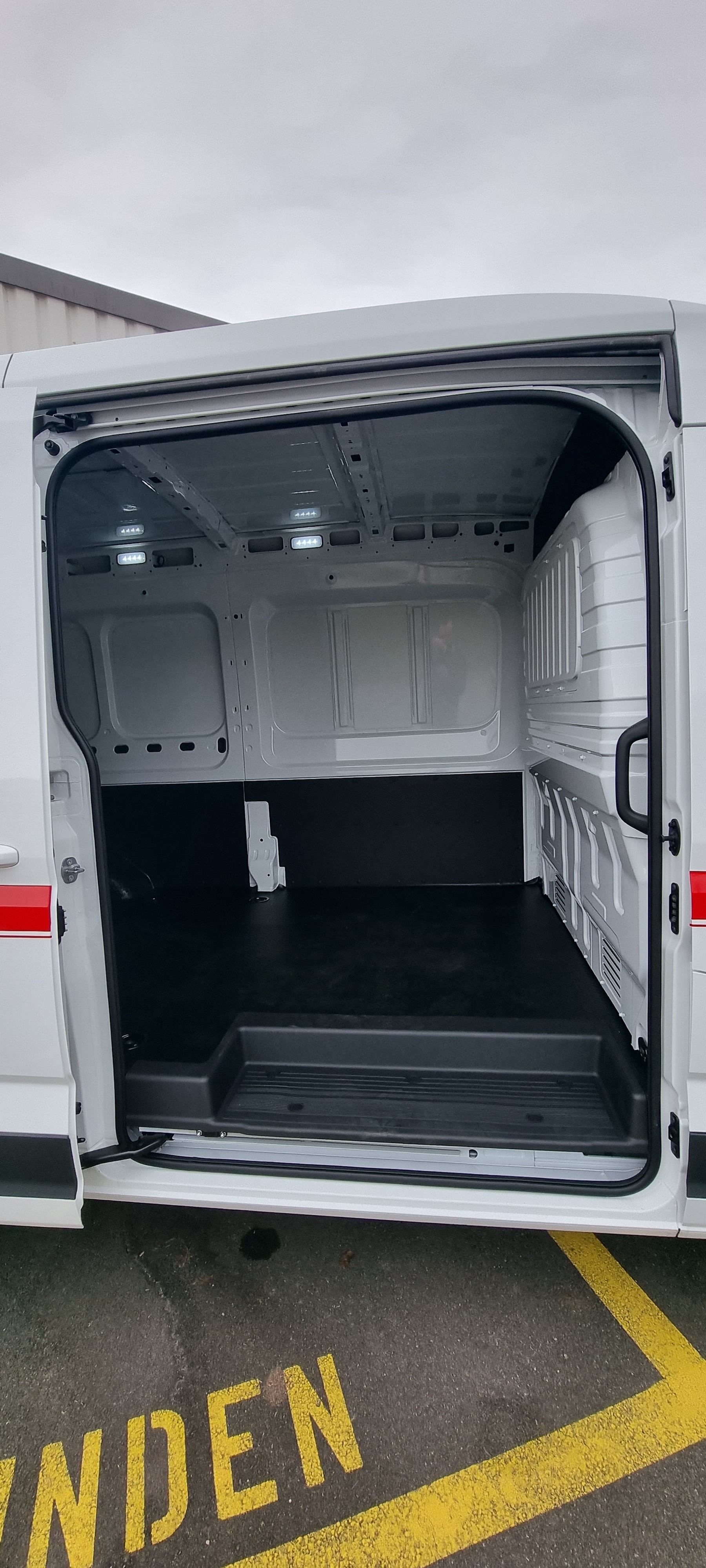 MAXUS eDeliver 9 L3H2 88.5kWh-image-9