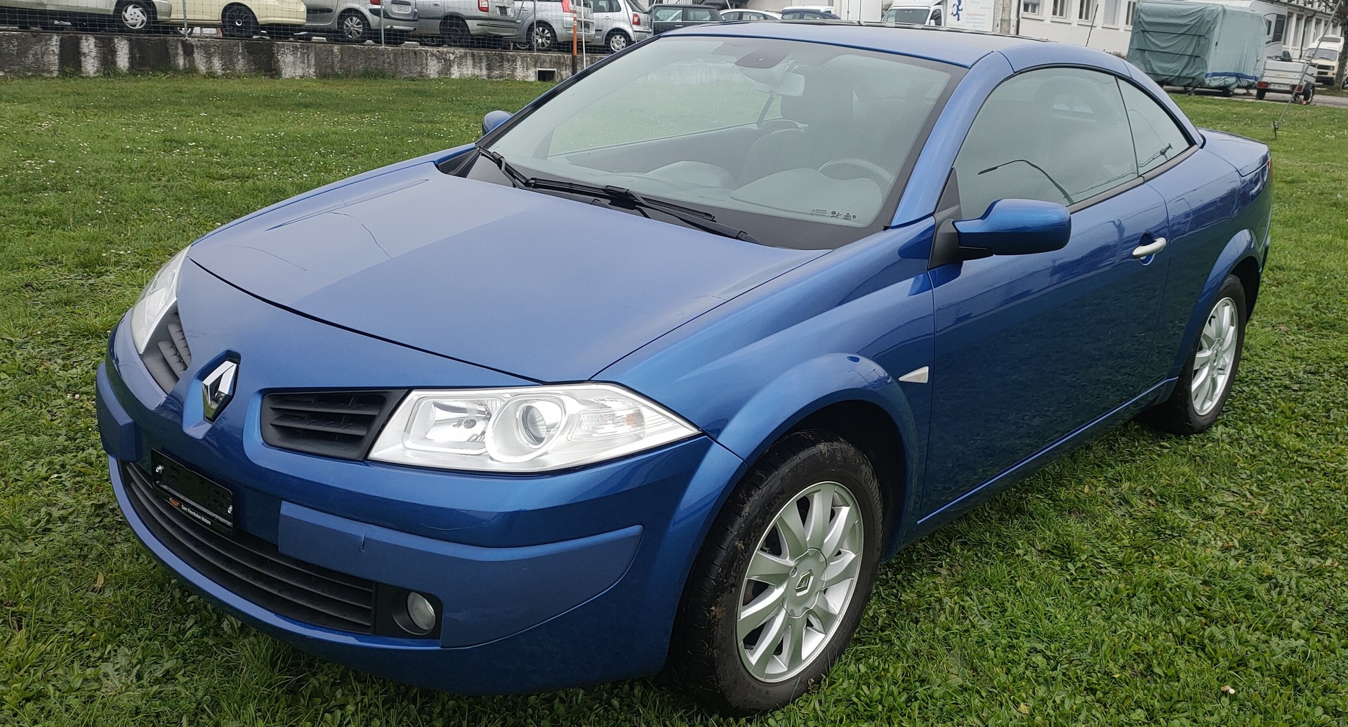 RENAULT Mégane C-C 1.6 16V Dynamique Confort-image-2