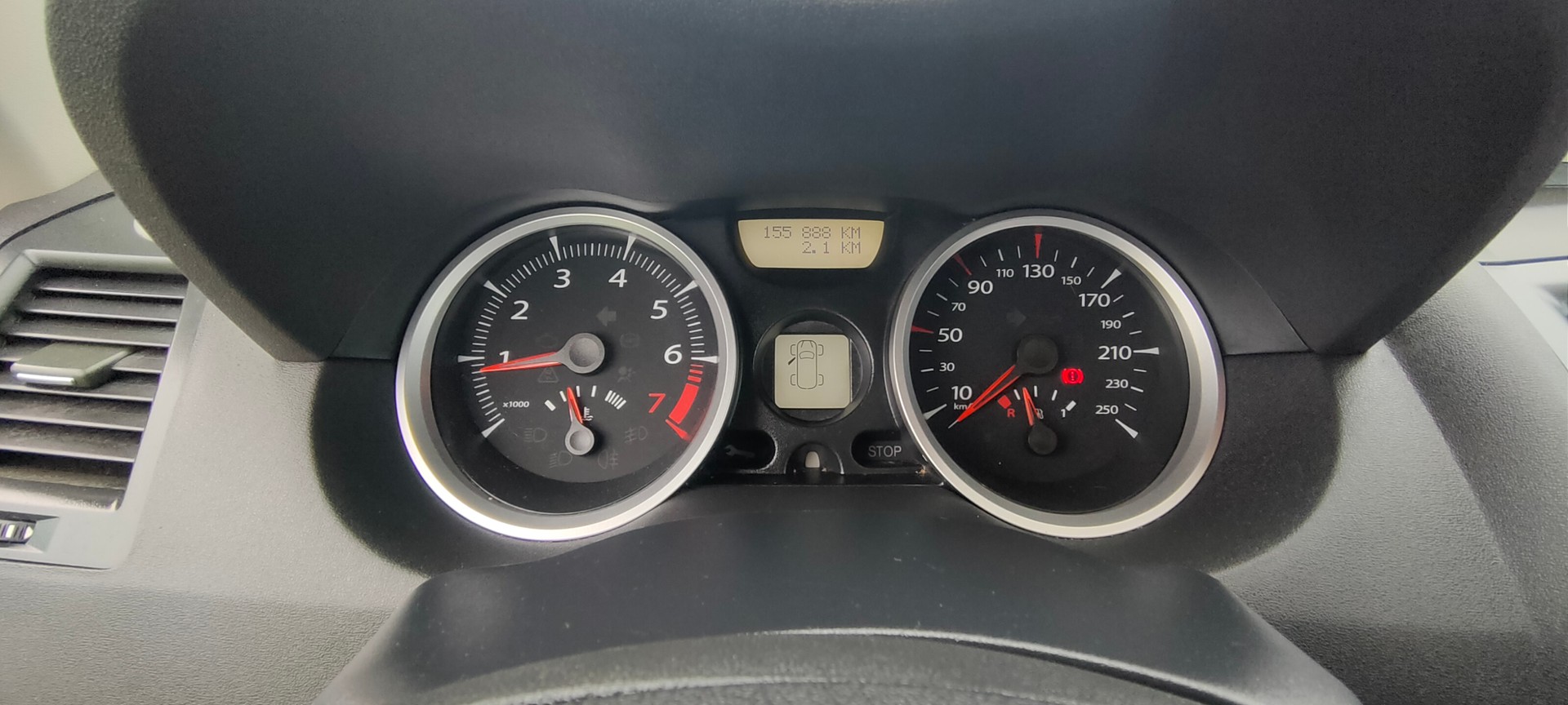 RENAULT Mégane C-C 1.6 16V Dynamique Confort-image-13