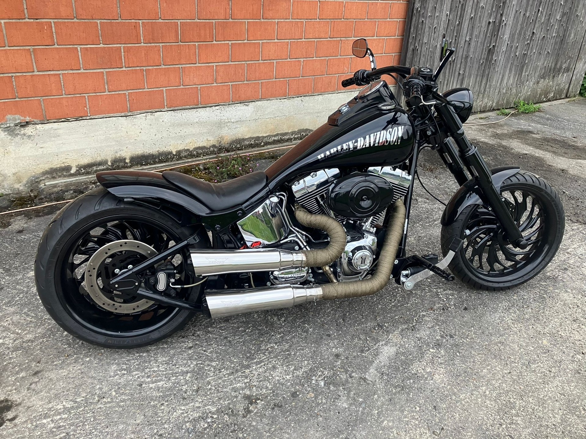 HARLEY-DAVIDSON Softail Custom-image-1