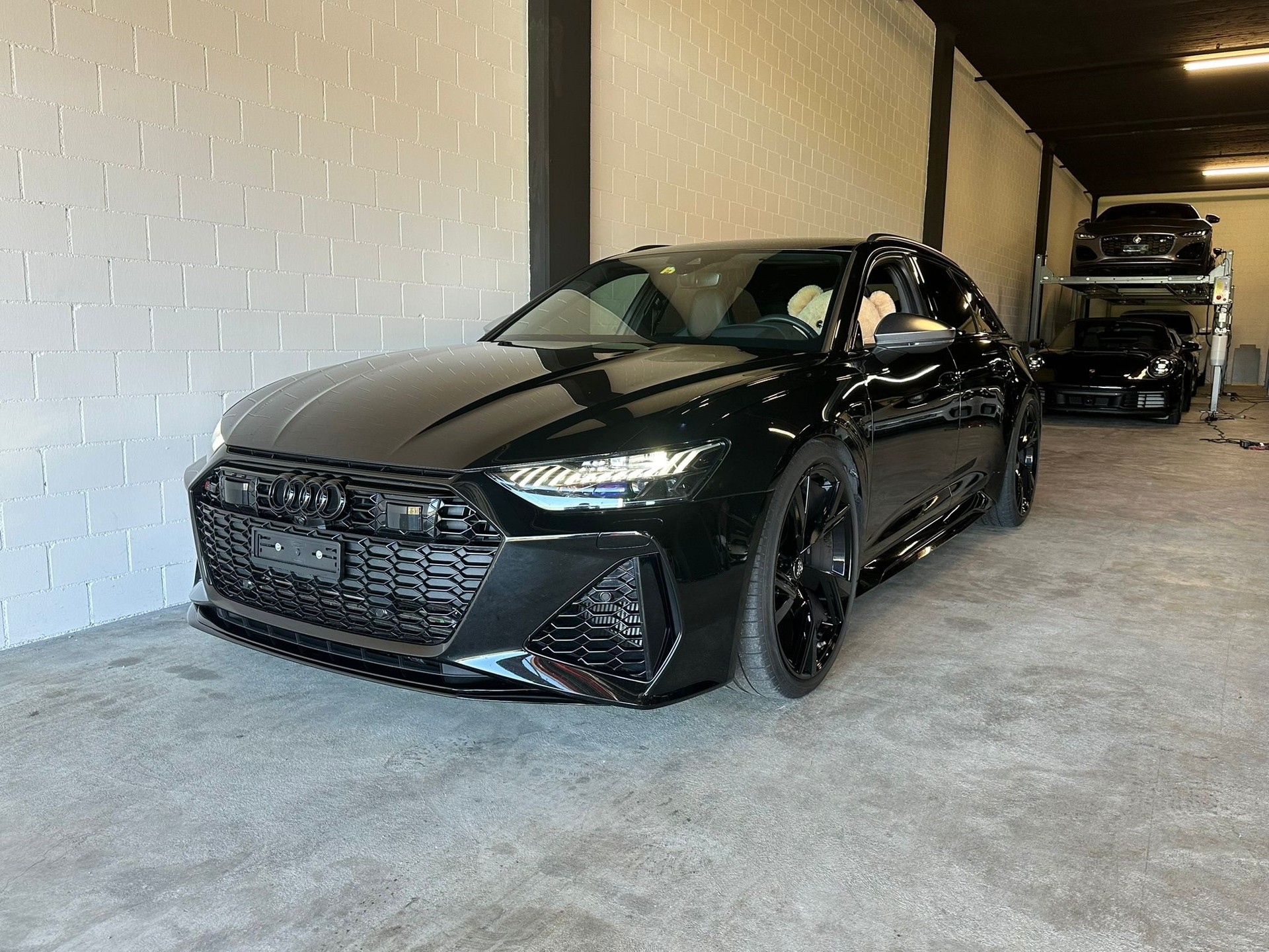 AUDI RS6 Avant 4.0 TFSI V8 quattro PP Performance 730 PS / 950 NM-showroom-element-1