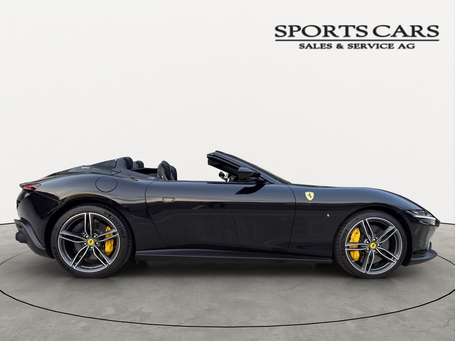 FERRARI Roma Spider-showroom-element-2