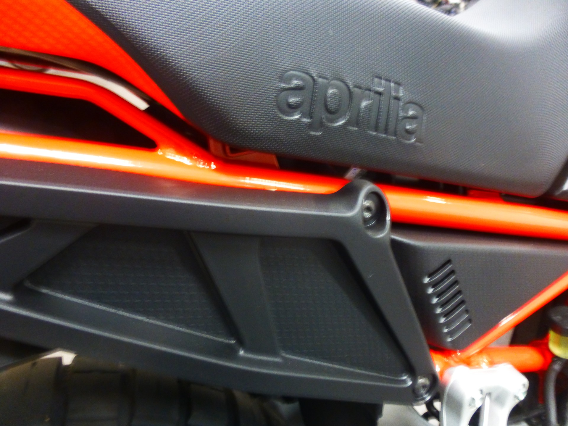 APRILIA Tuareg 660-image-13