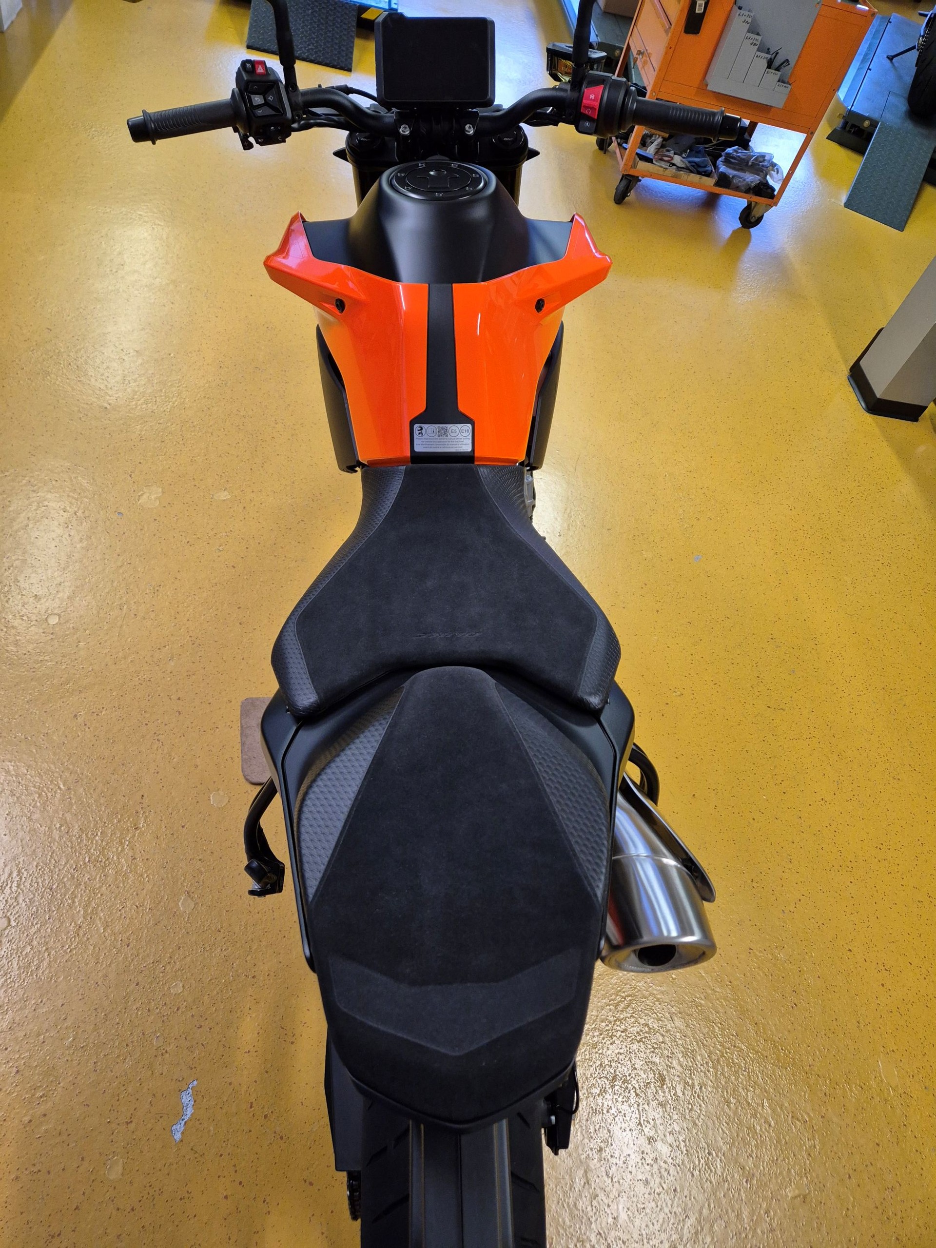 KTM 790 Duke-image-3