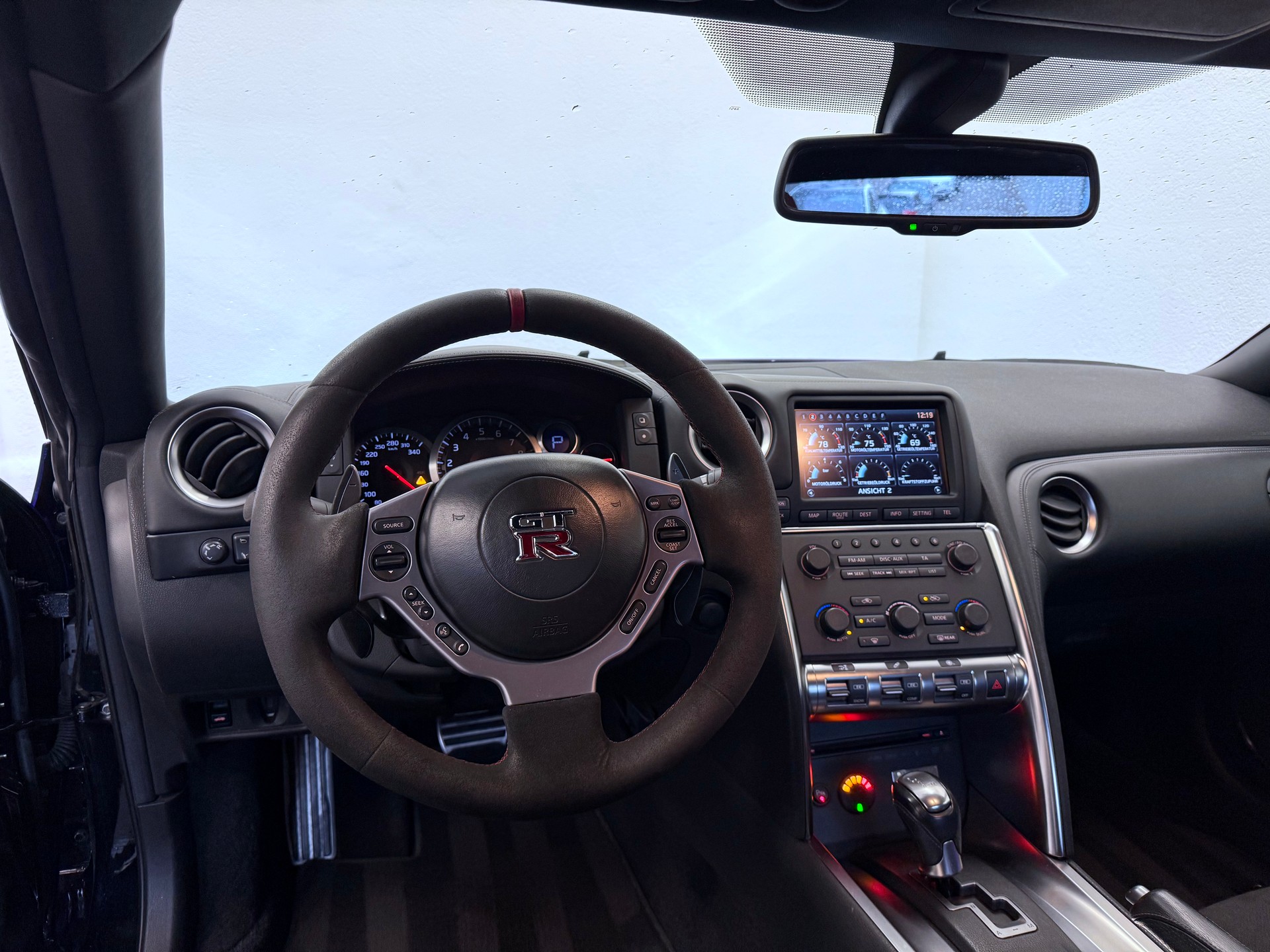 NISSAN GT-R 3.8 V6 Biturbo ALL Black Edition-image-12