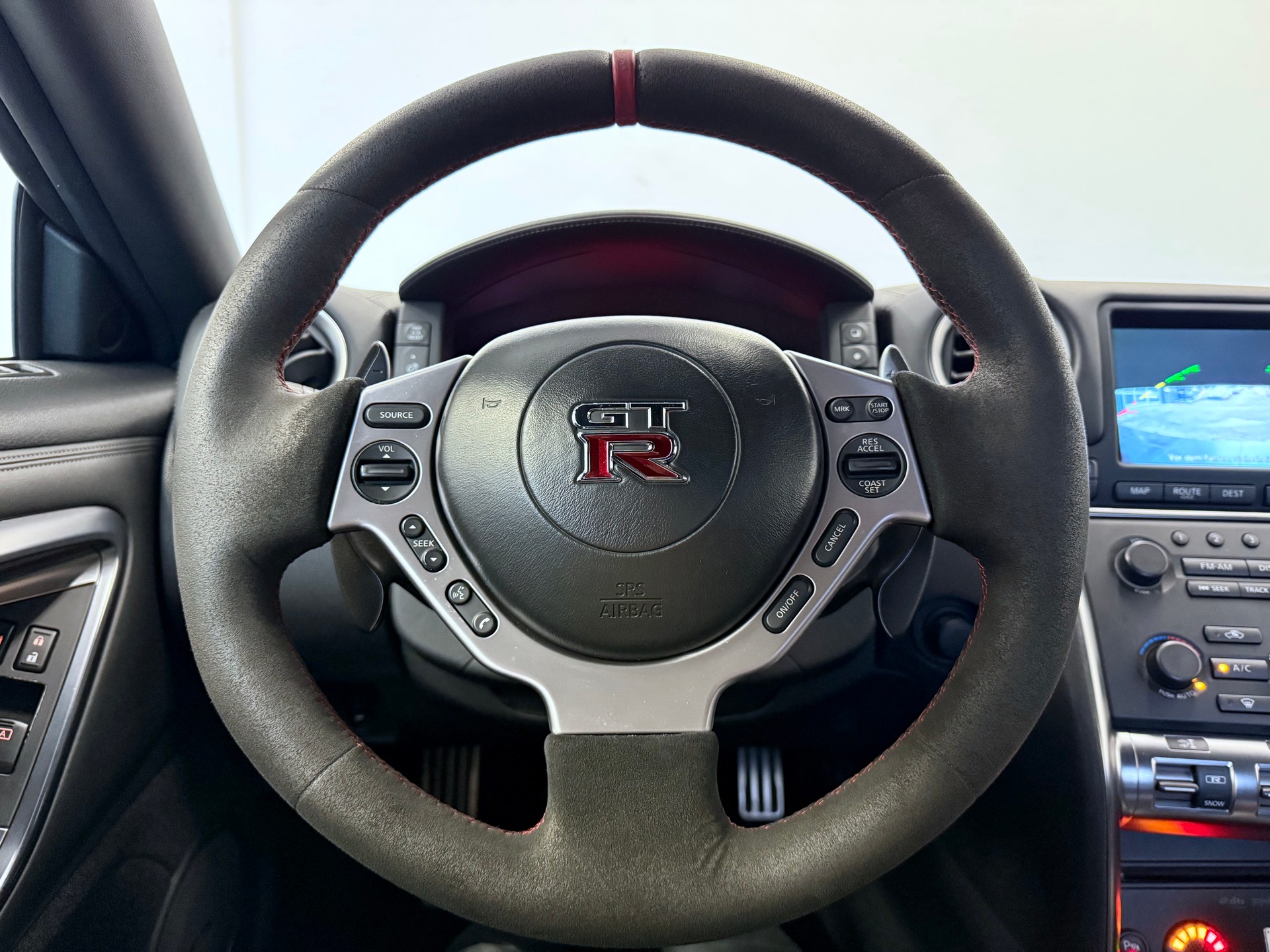 NISSAN GT-R 3.8 V6 Biturbo ALL Black Edition-image-13