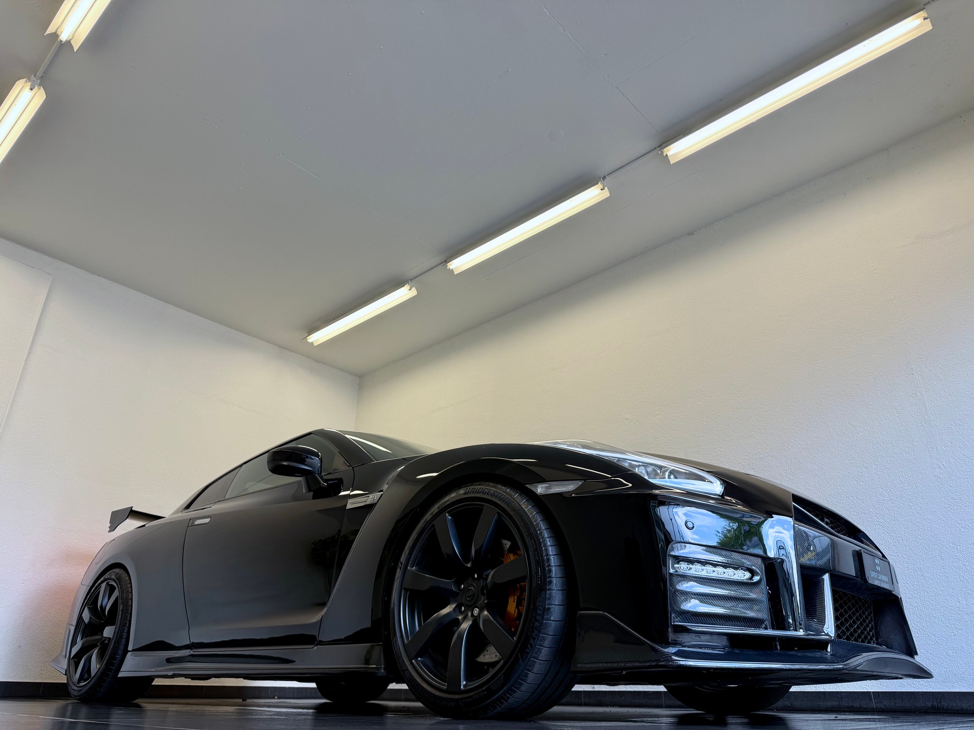 NISSAN GT-R 3.8 V6 Biturbo ALL Black Edition-showroom-element-2