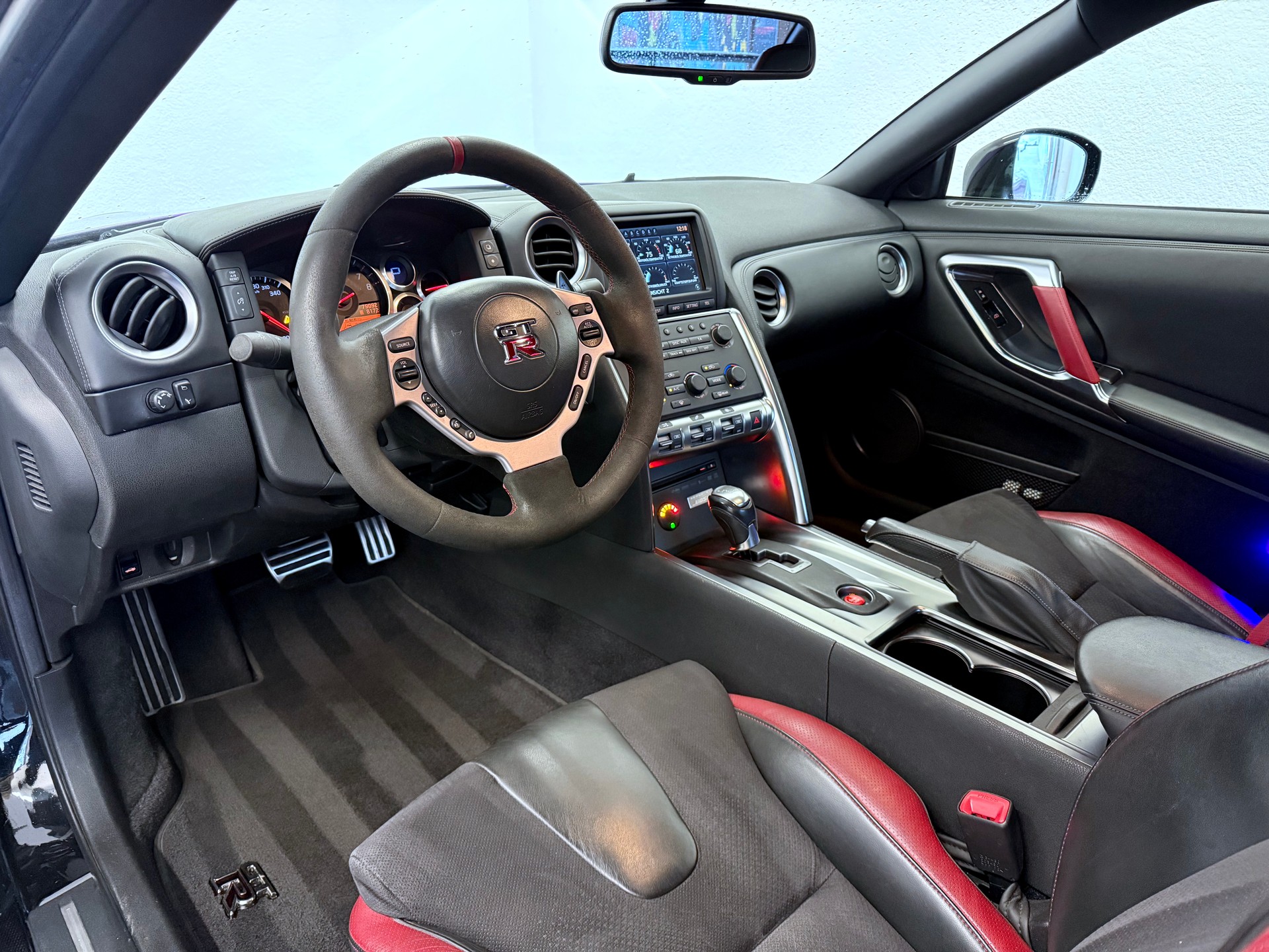 NISSAN GT-R 3.8 V6 Biturbo ALL Black Edition-image-11