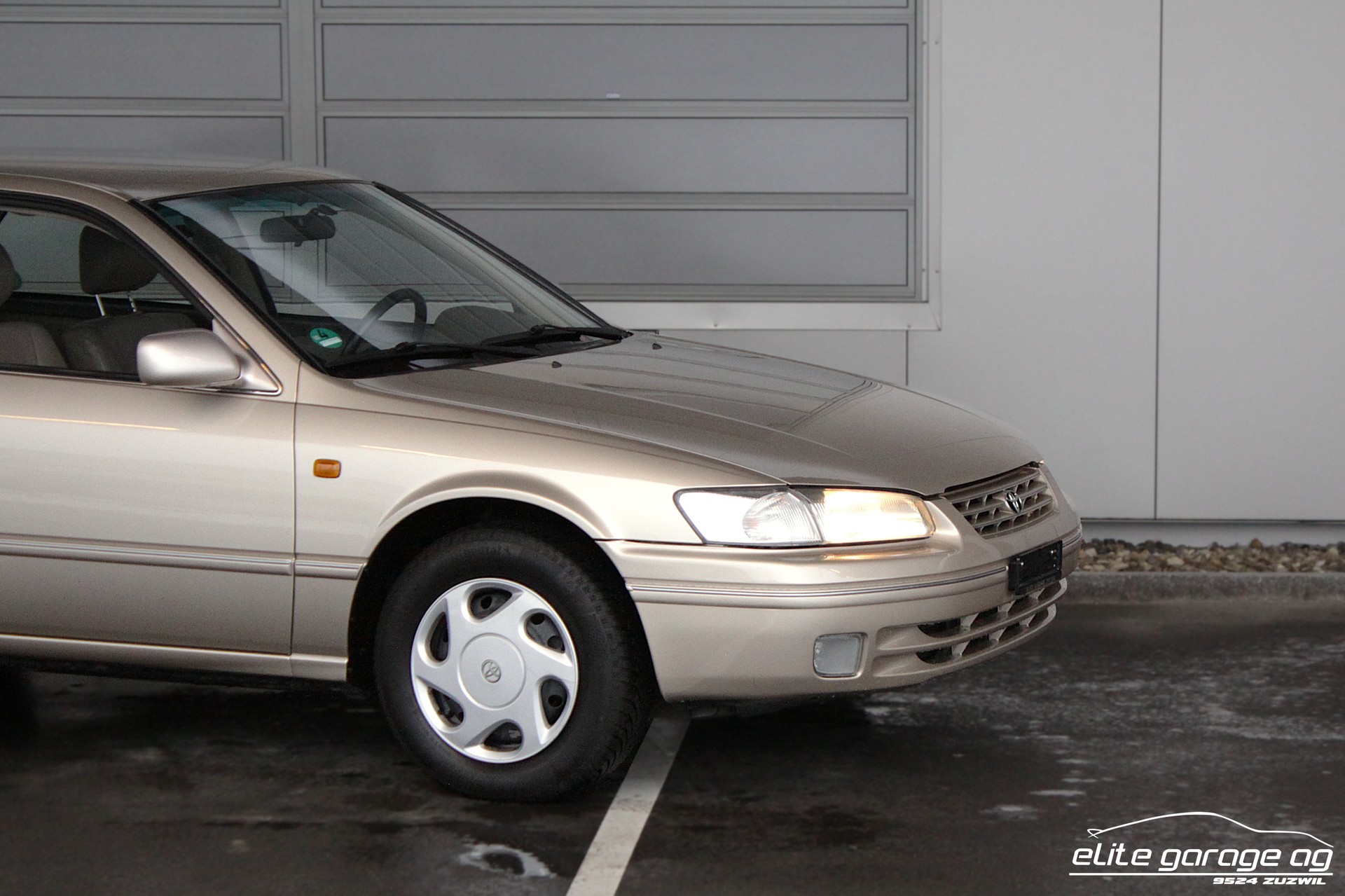 TOYOTA Camry 3.0 V6-image-8