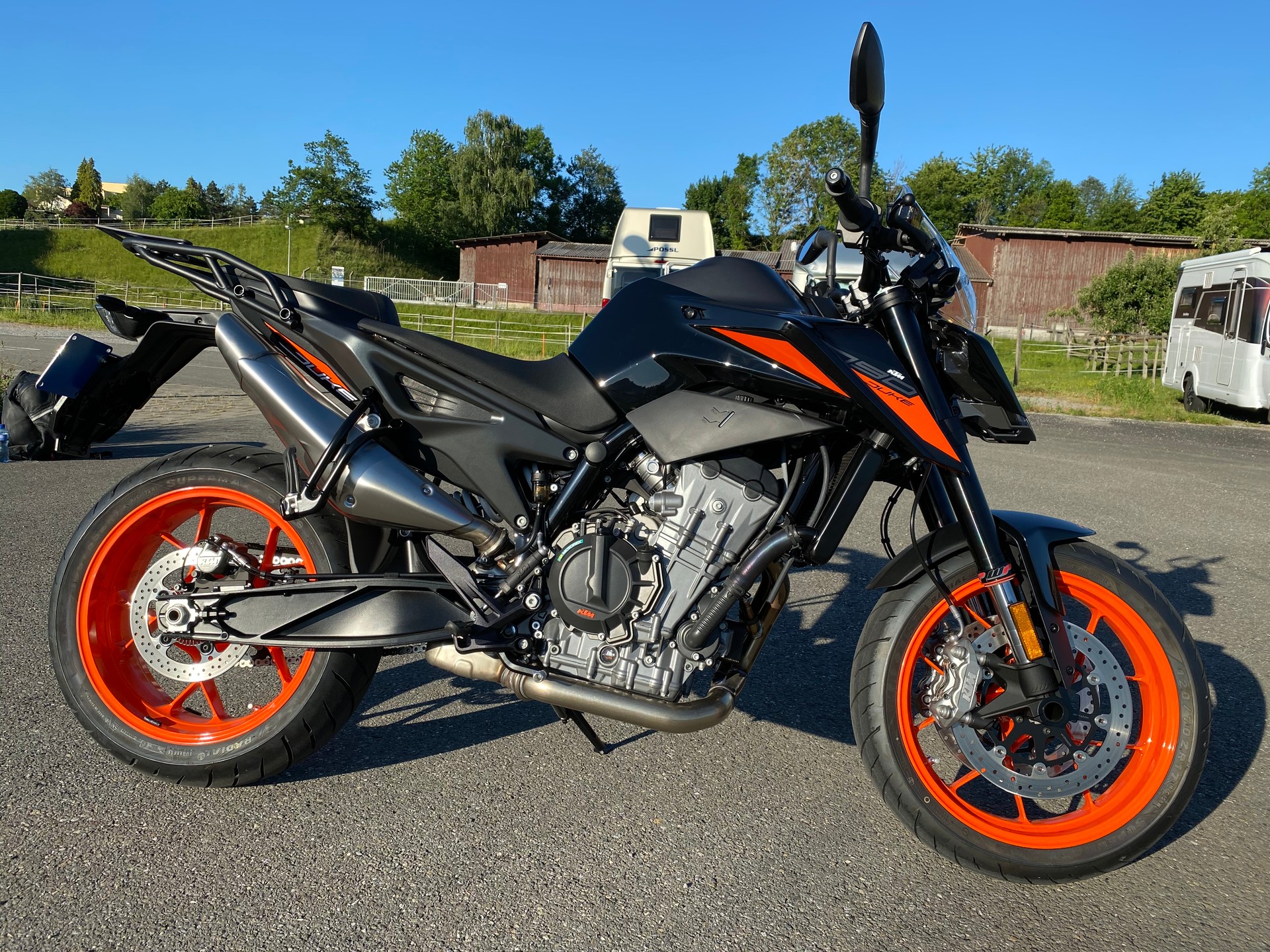 KTM 790 Duke | 11’000 km | Frisch ab Service | inkl. Gepäckträger + Taschen-image-2