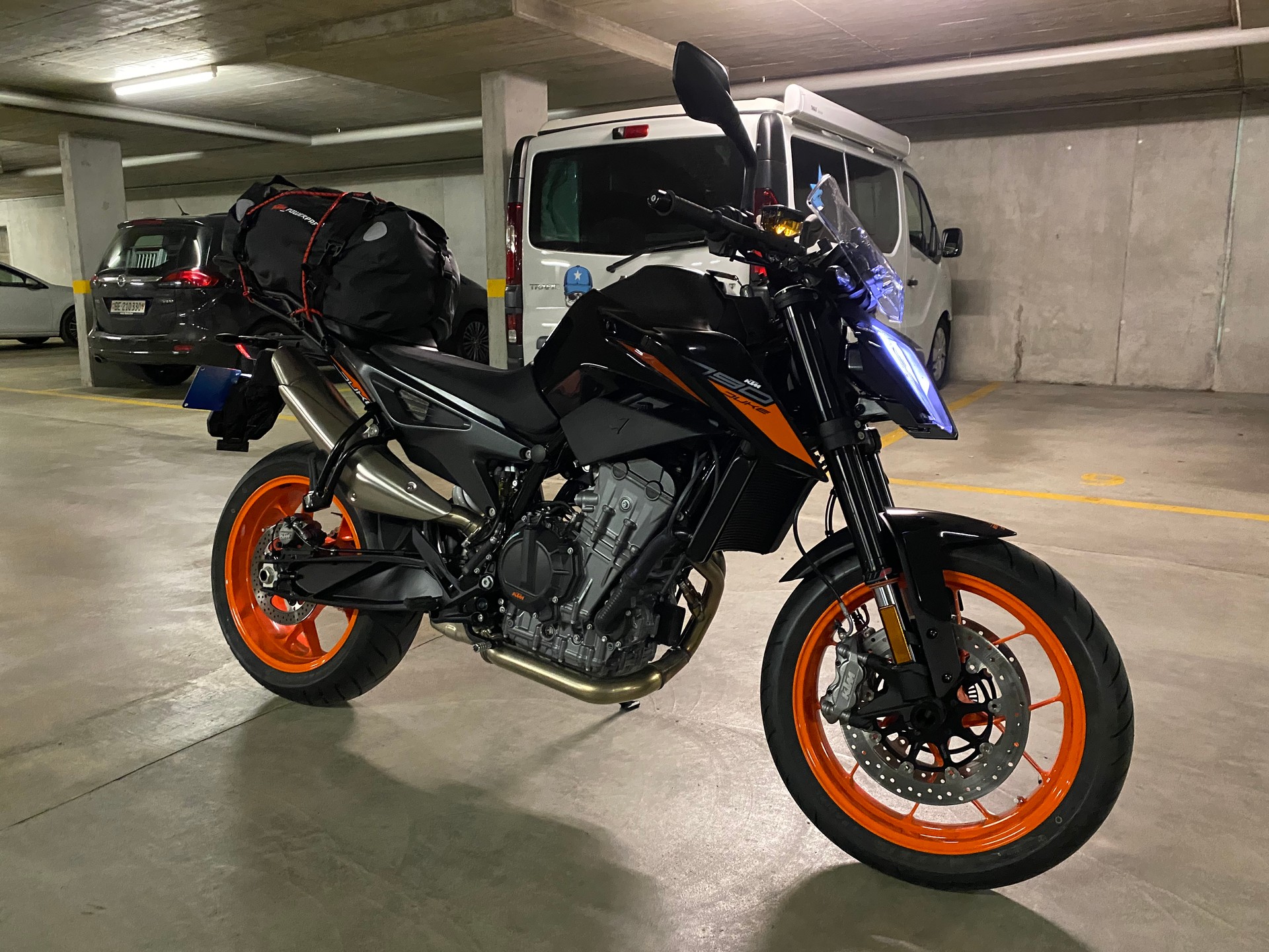 KTM 790 Duke | 11’000 km | Frisch ab Service | inkl. Gepäckträger + Taschen-image-5