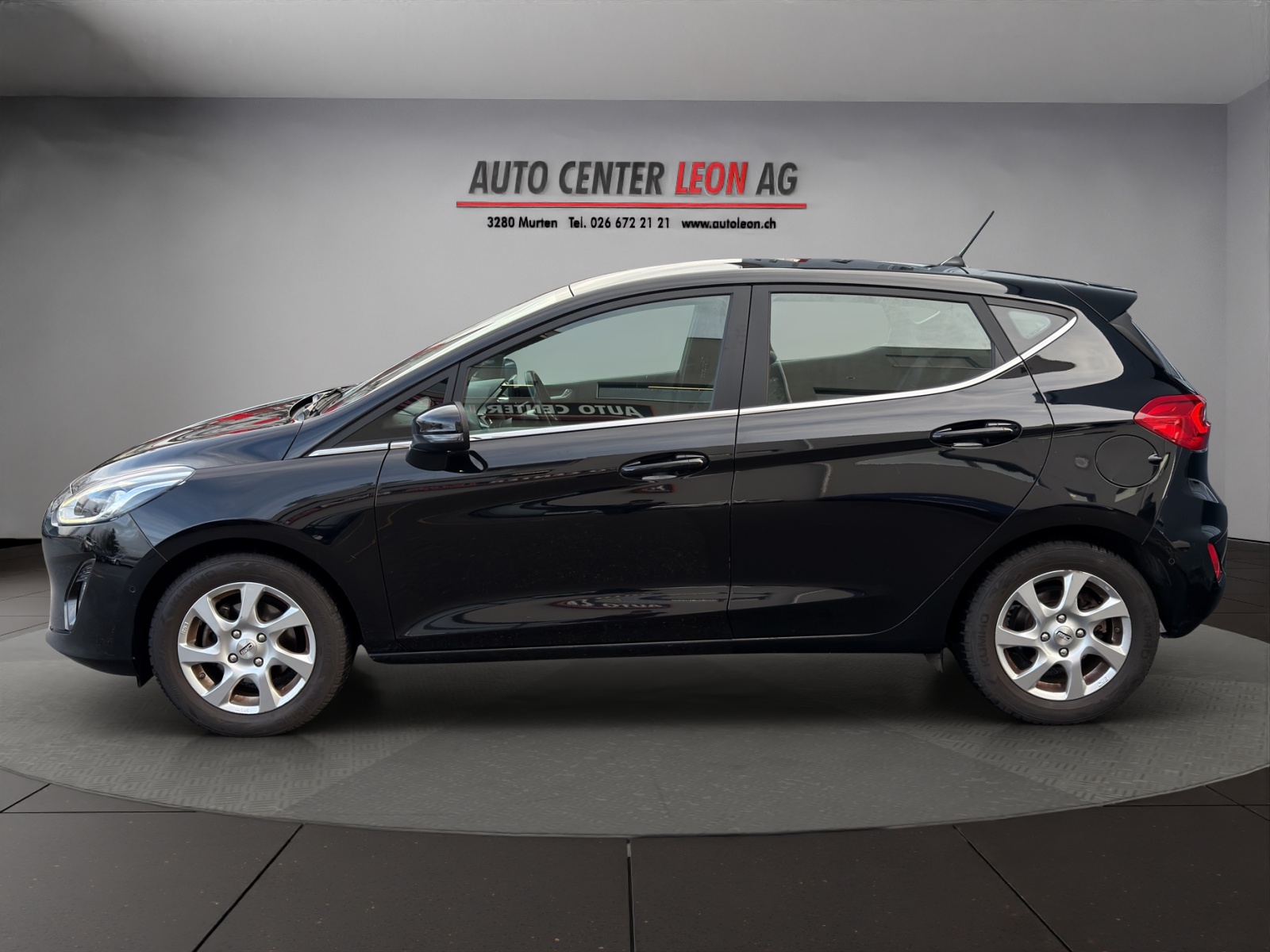 FORD Fiesta 1.0 SCTi Titanium-showroom-element-2