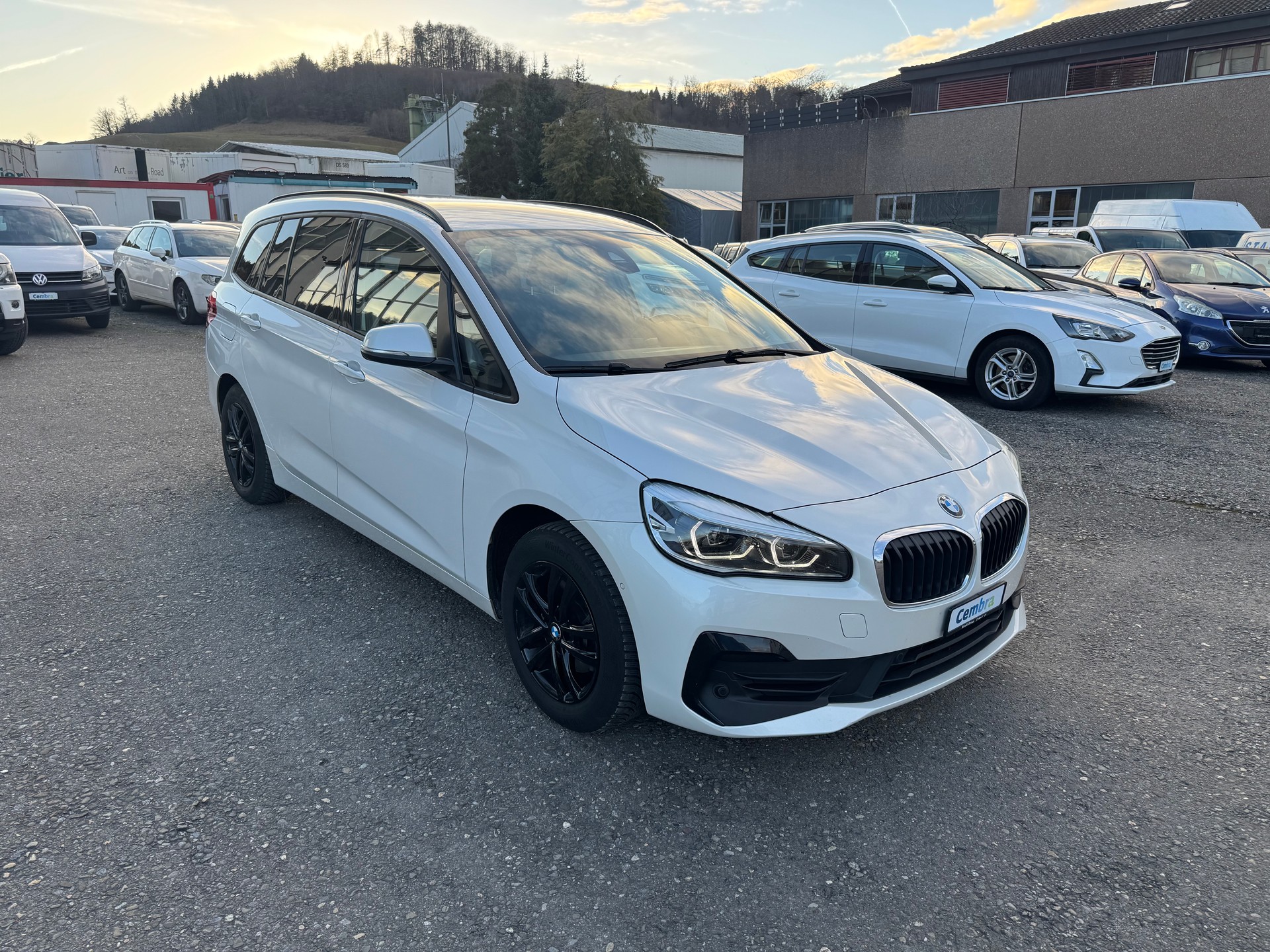 BMW 216d Gran Tourer-showroom-element-2