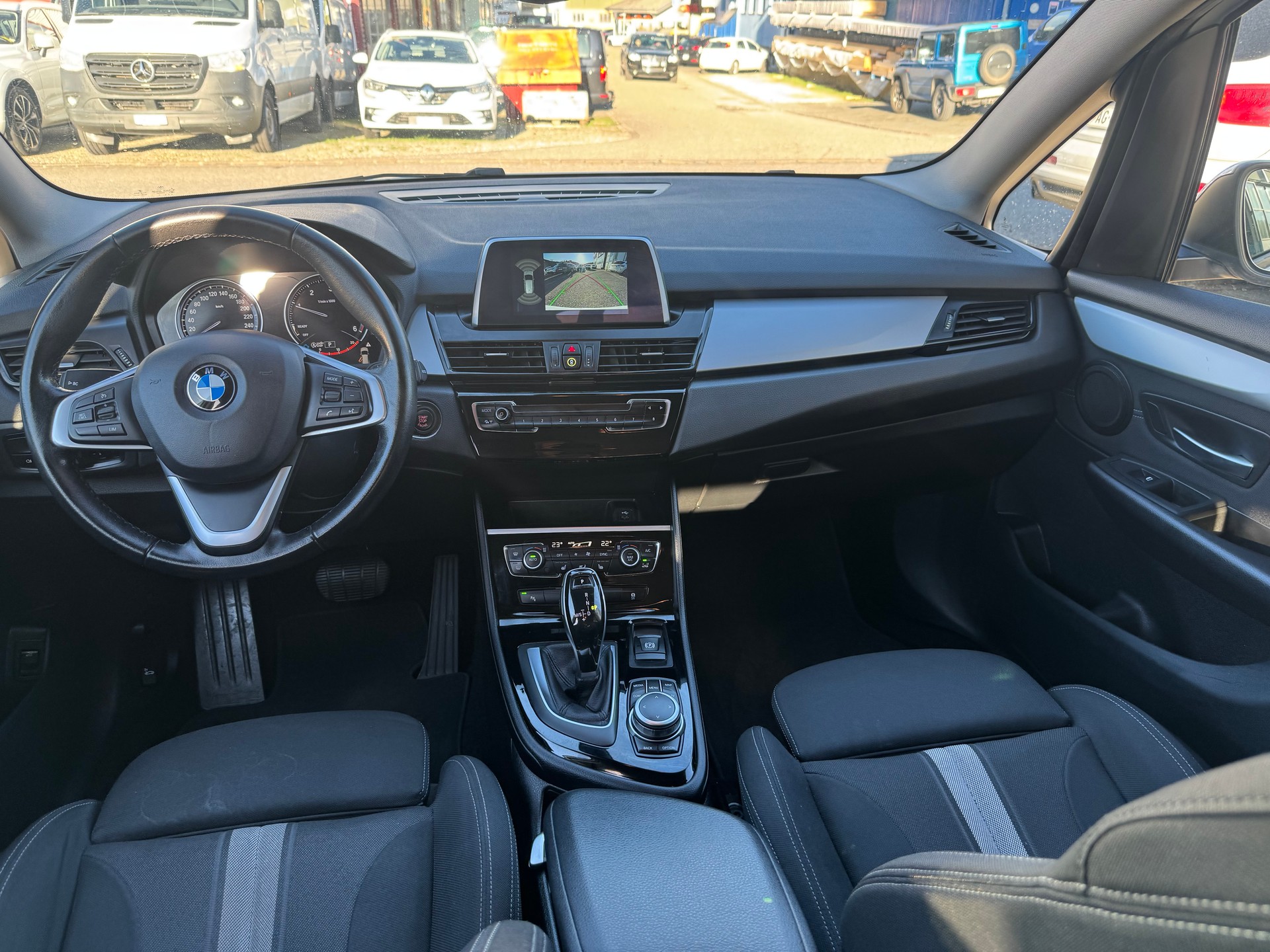BMW 216d Gran Tourer-image-5