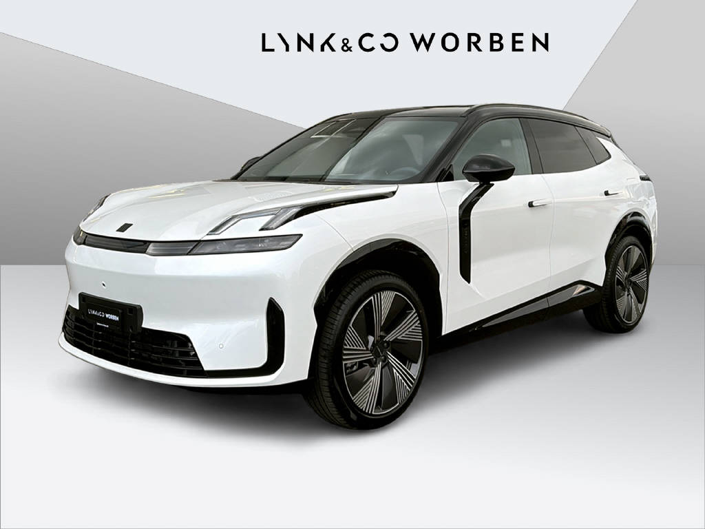 LYNK & CO 08-showroom-element-1