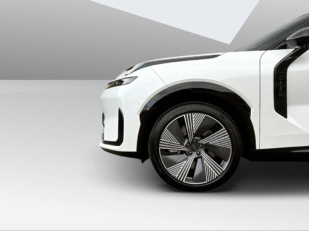 LYNK & CO 08-image-5