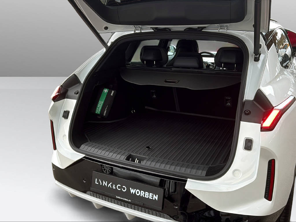 LYNK & CO 08-image-23