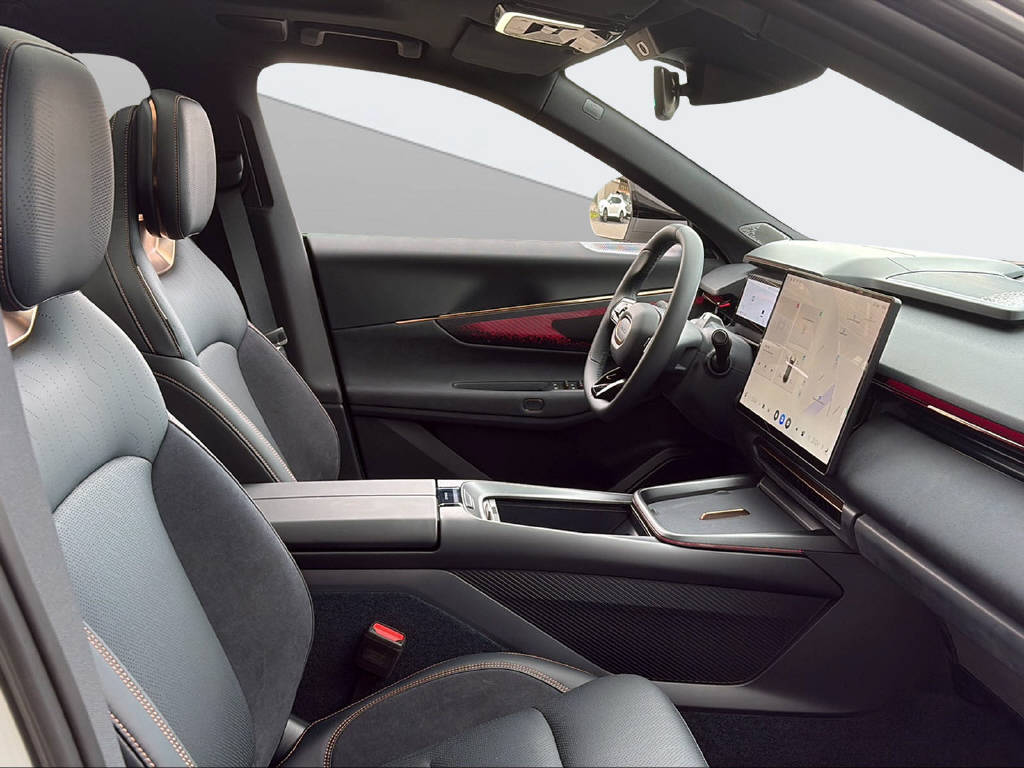 LYNK & CO 08-image-7
