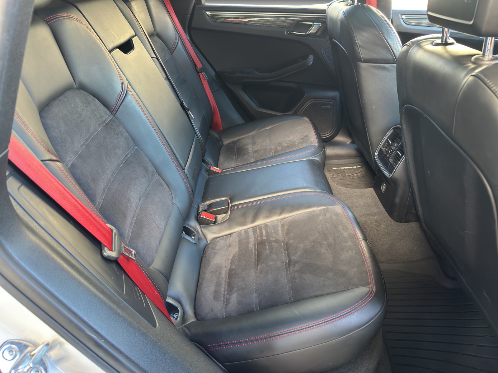 PORSCHE Macan GTS PDK-image-13
