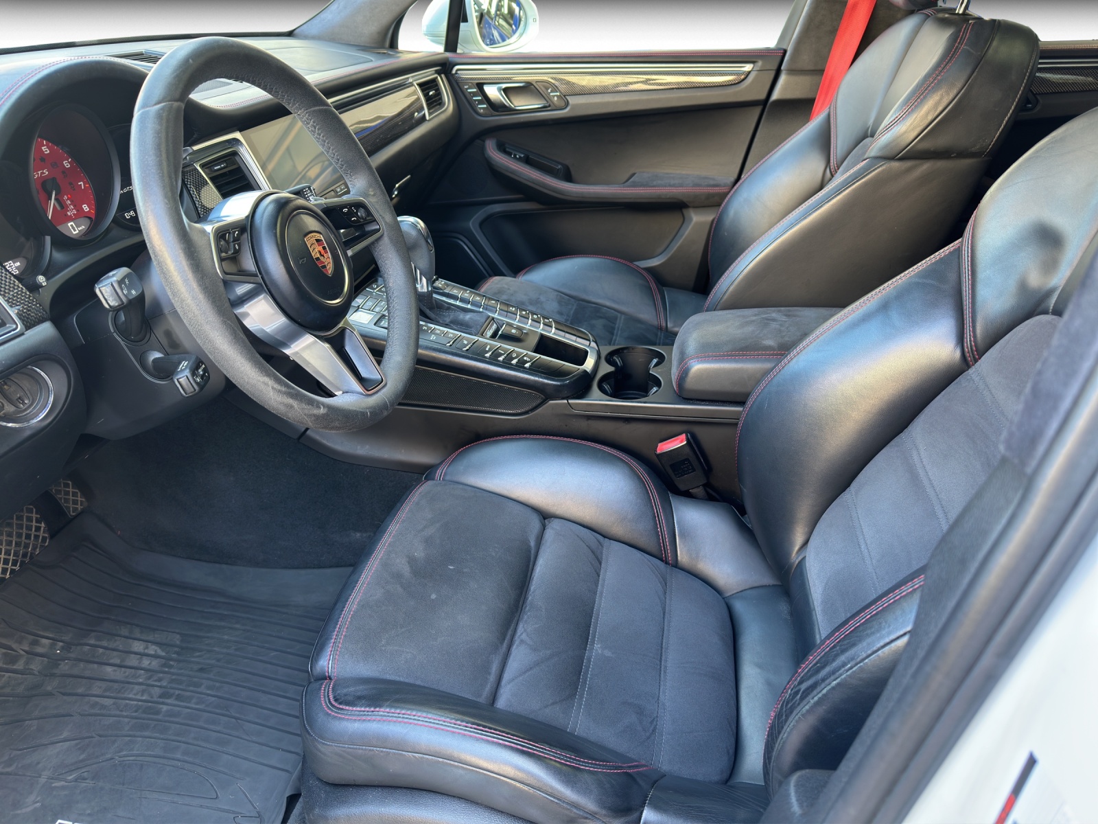 PORSCHE Macan GTS PDK-image-8