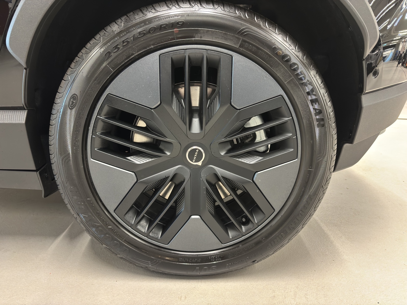 VOLVO EX30 CC E60 Cross Country Twin Performance AWD-image-15