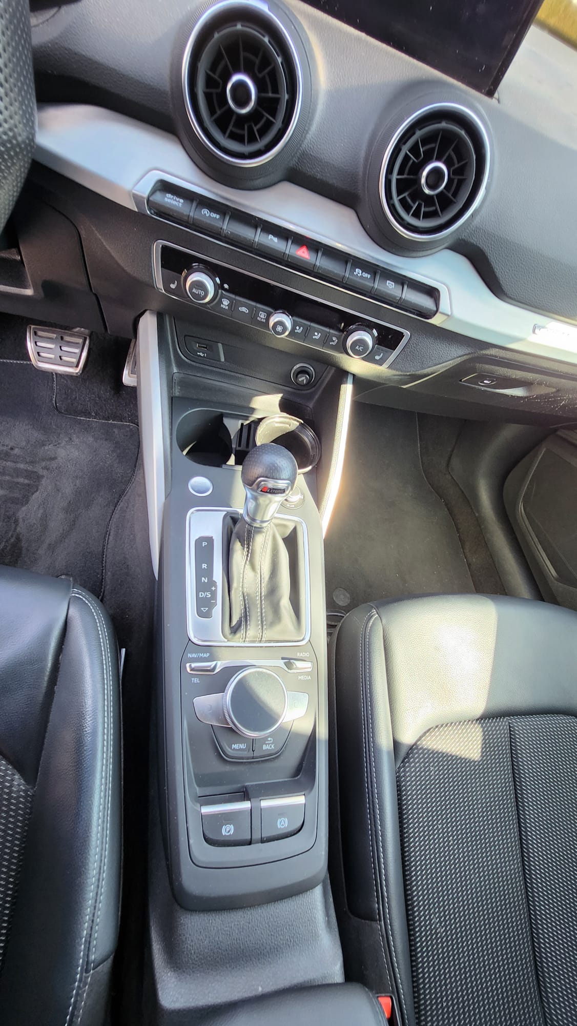 AUDI Q2 40 TFSI Sport quattro S-tronic-image-9