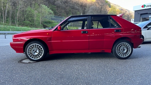 LANCIA Delta HF Integrale-showroom-element-3