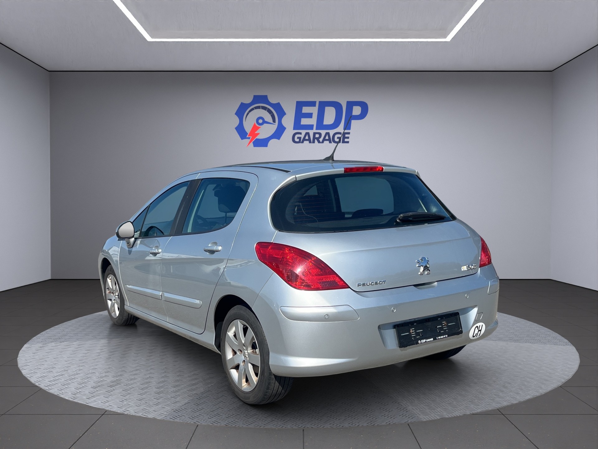 PEUGEOT 308 1.6 16V VTI Sport Automatic-image-7