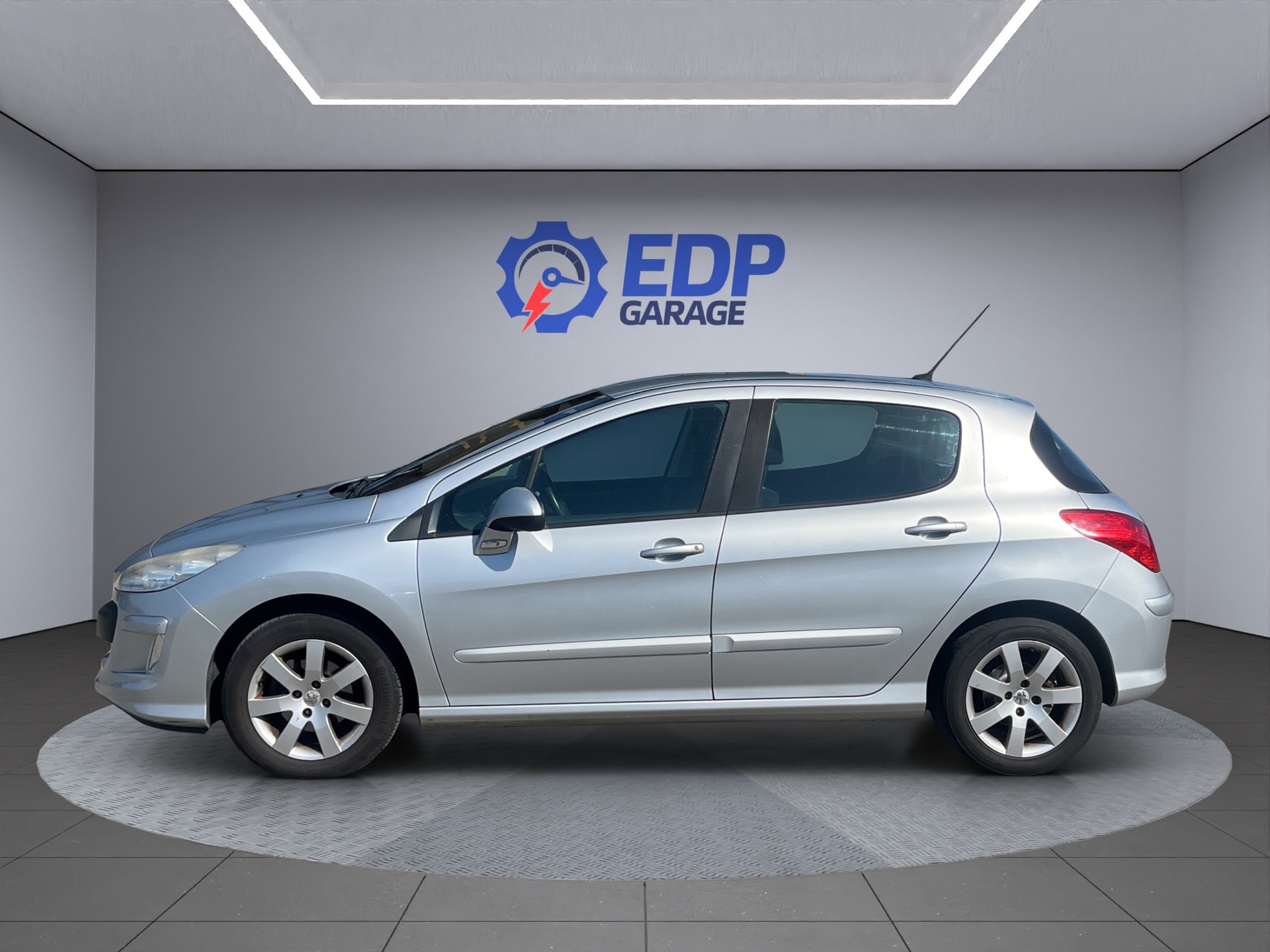 PEUGEOT 308 1.6 16V VTI Sport Automatic