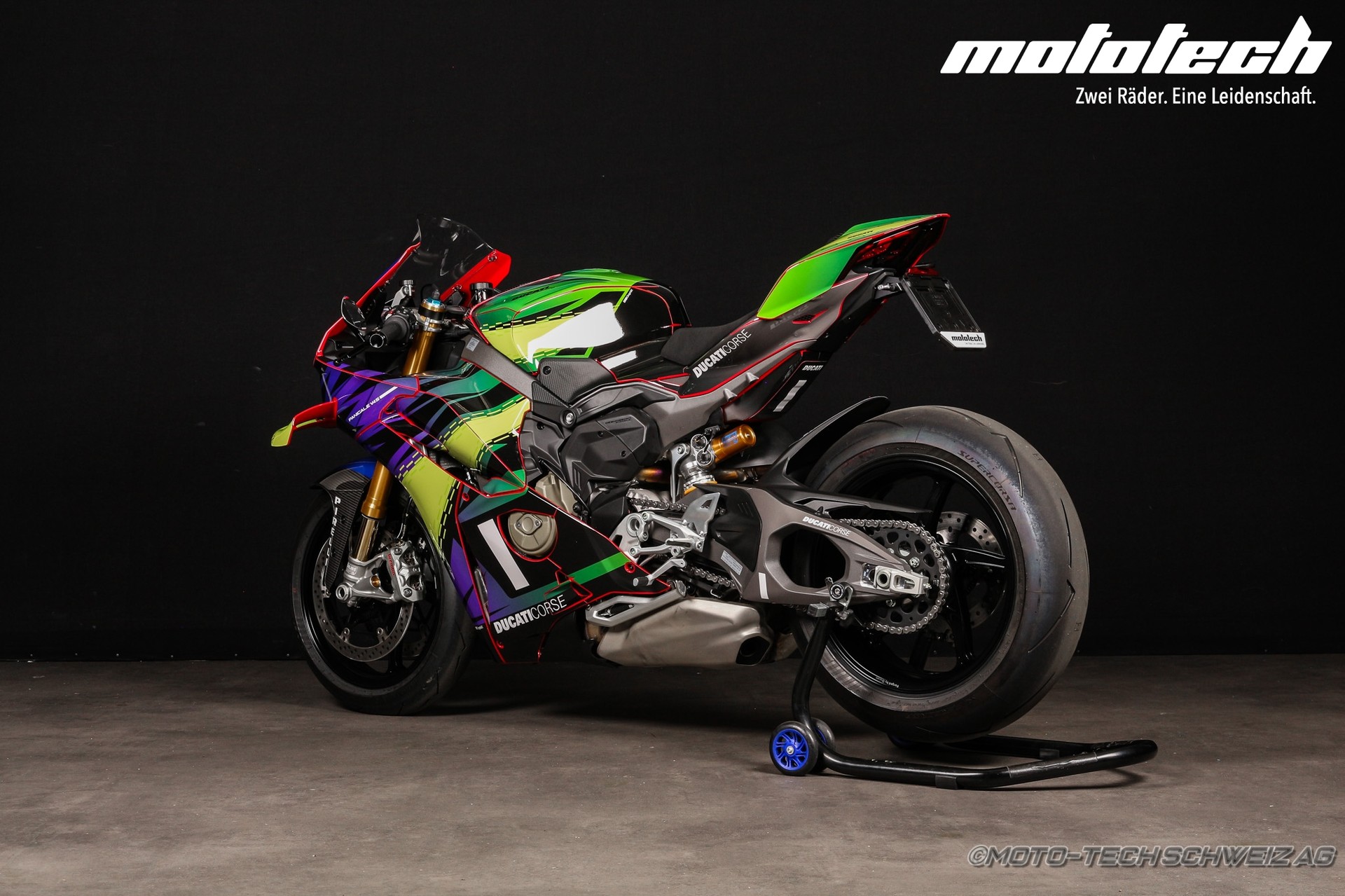 DUCATI Panigale V4 S-image-2
