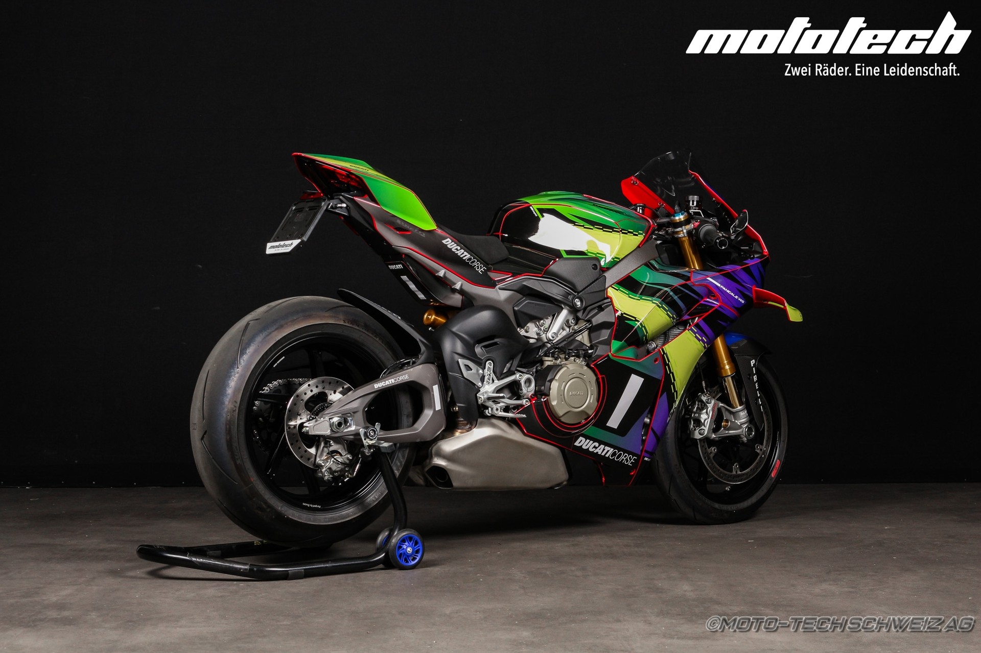 DUCATI Panigale V4 S-image-1