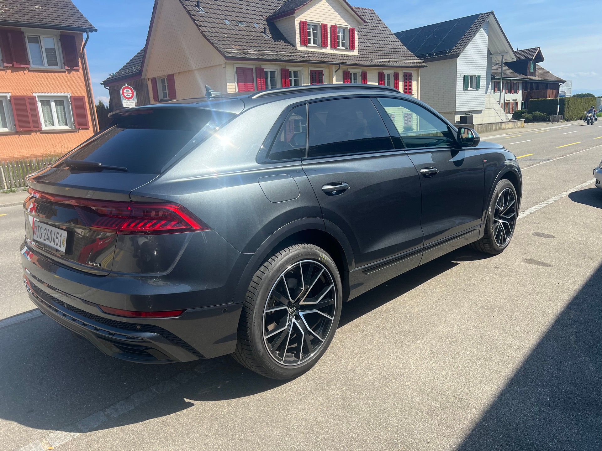 AUDI Q8 50 TDI quattro tiptronic-image-4