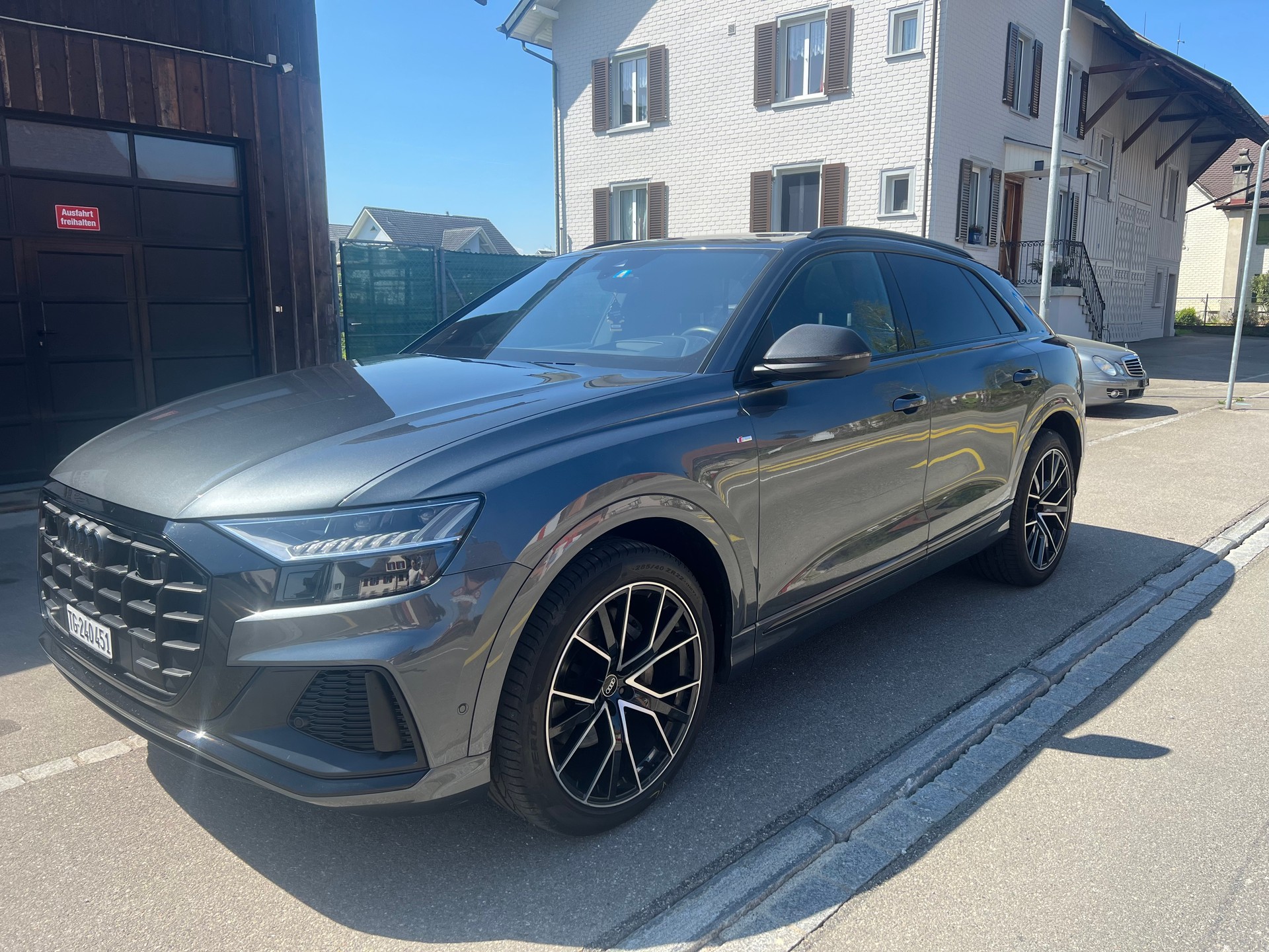 AUDI Q8 50 TDI quattro tiptronic-image-1