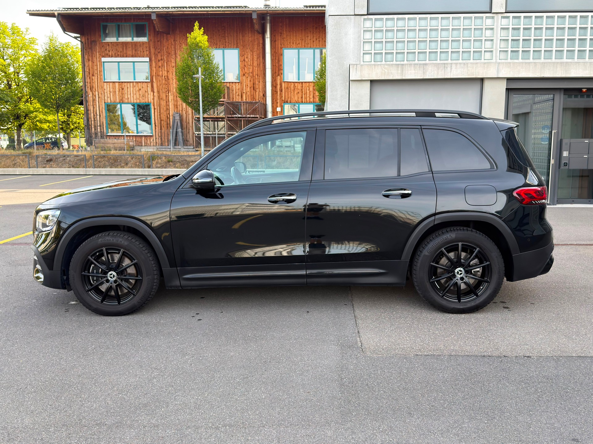 MERCEDES-BENZ GLB 250 AMG Line 4matic-image-7