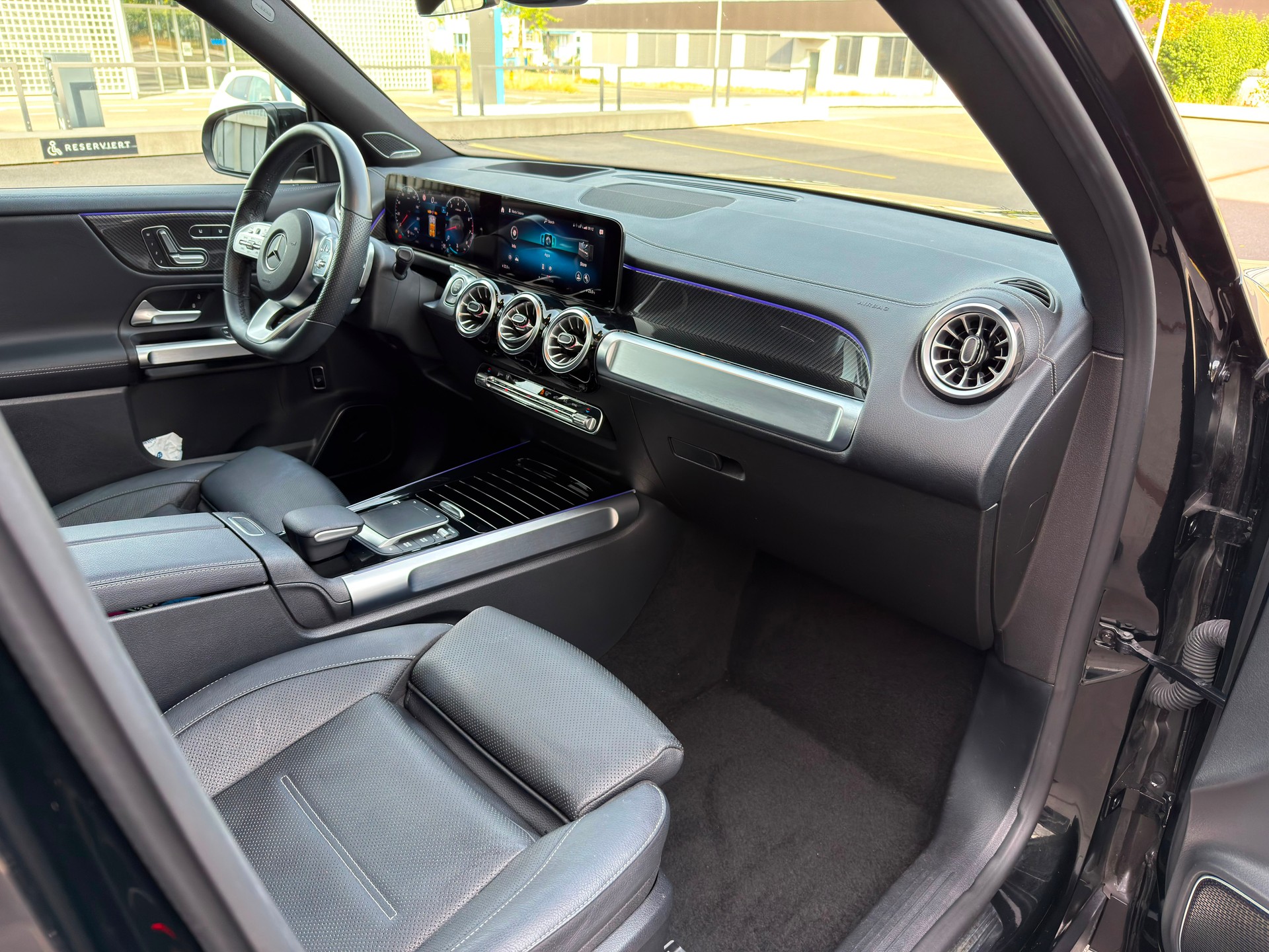 MERCEDES-BENZ GLB 250 AMG Line 4matic-image-12