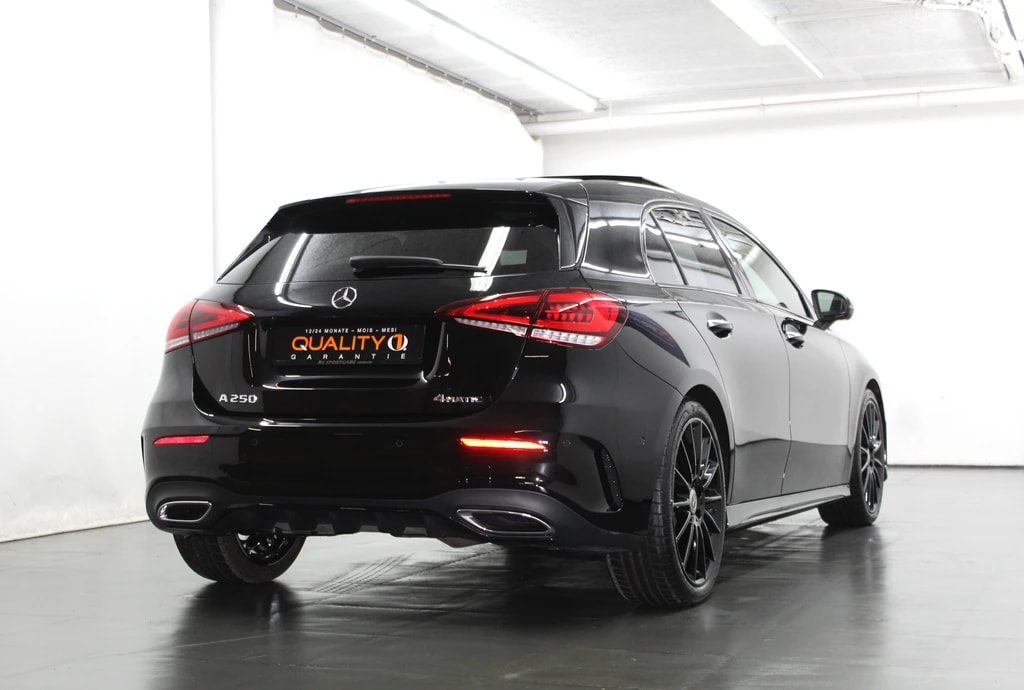 MERCEDES-BENZ A 250 4Matic AMG Line 4Matic 7G-DCT Sport- Paket Black / CH-Fahrzeug-image-6