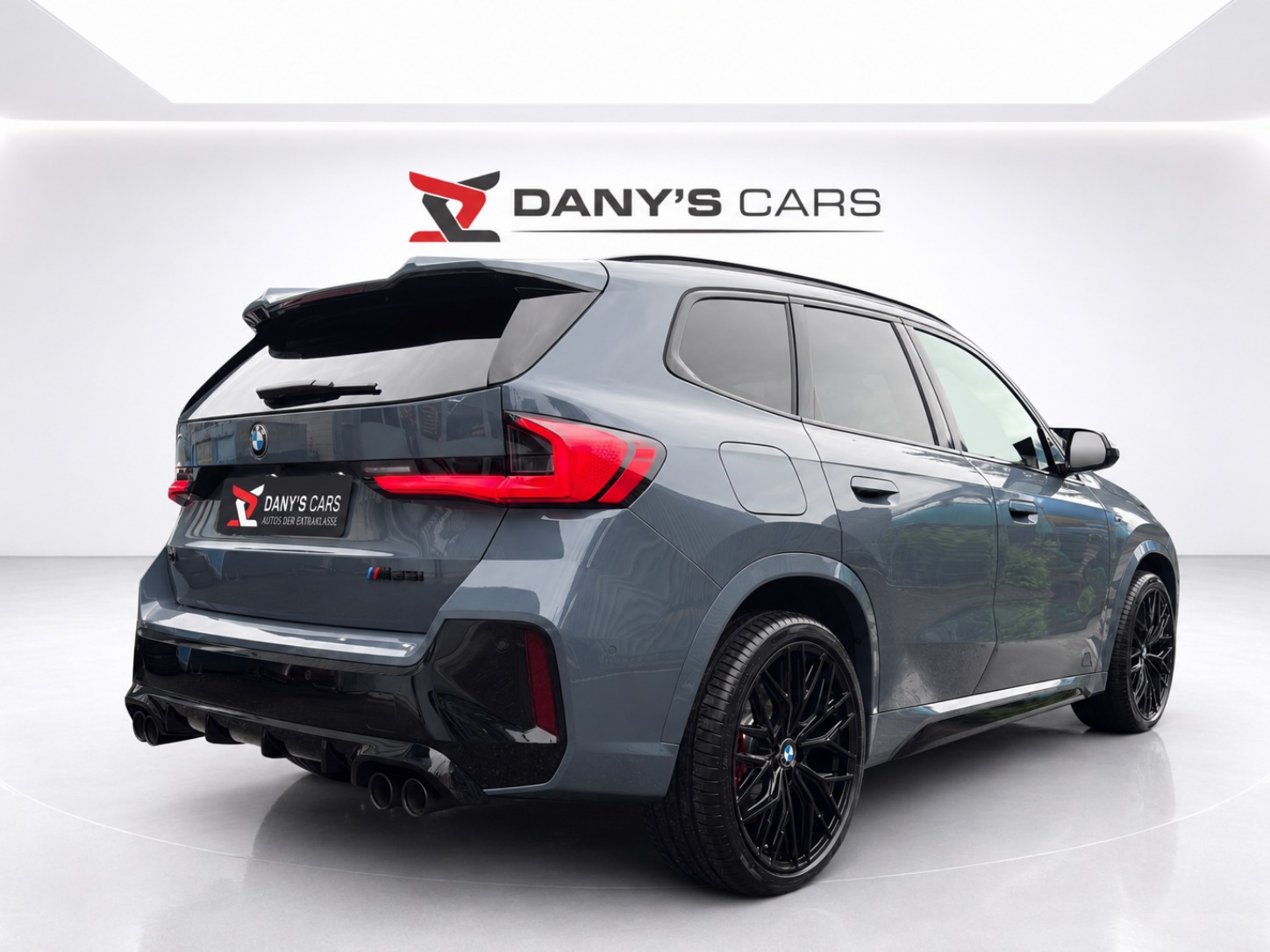 BMW X1 xDrive M35i M Sport Pro Individual-image-4