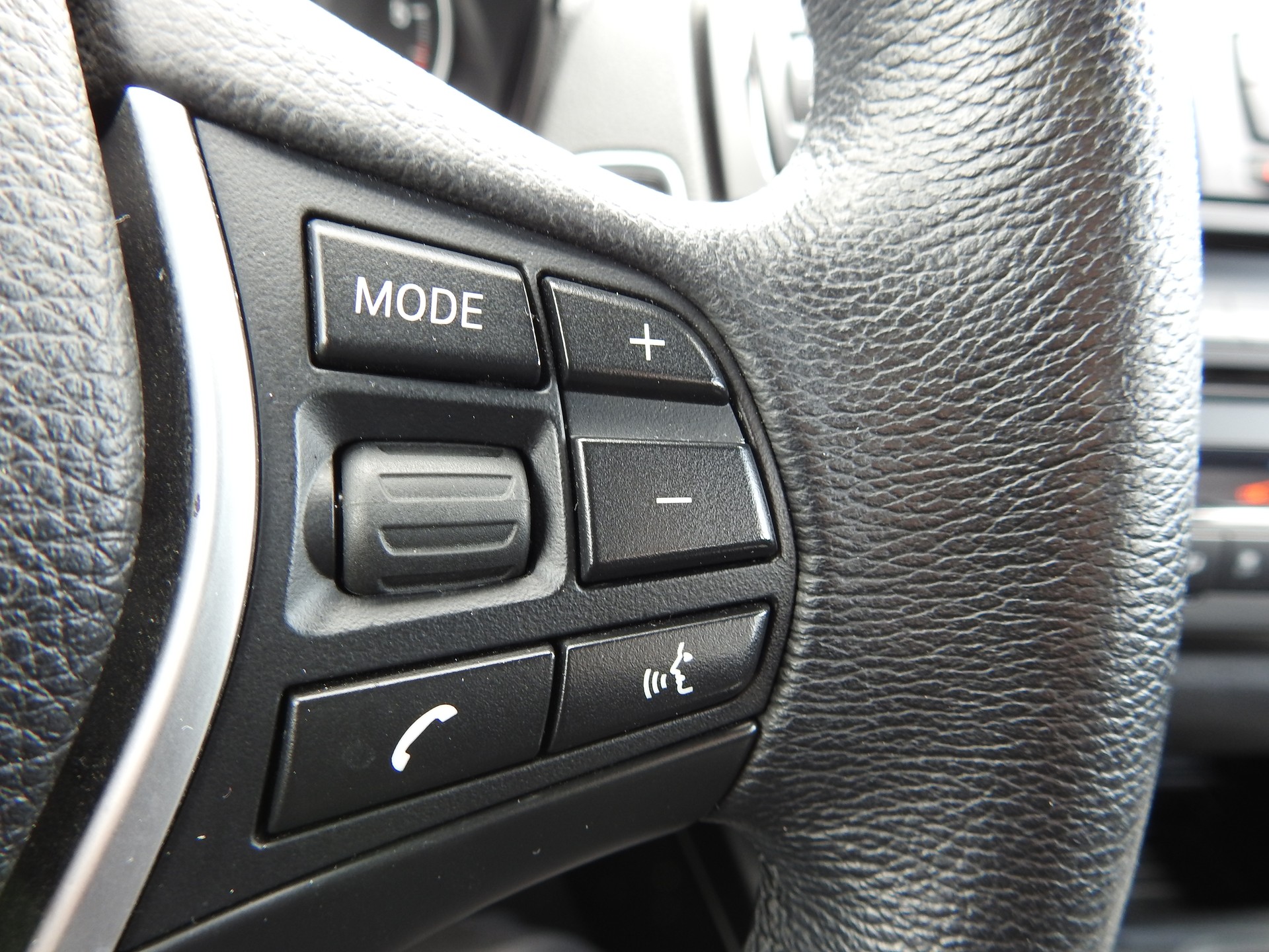 BMW 116d Urban Line Steptronic-image-23