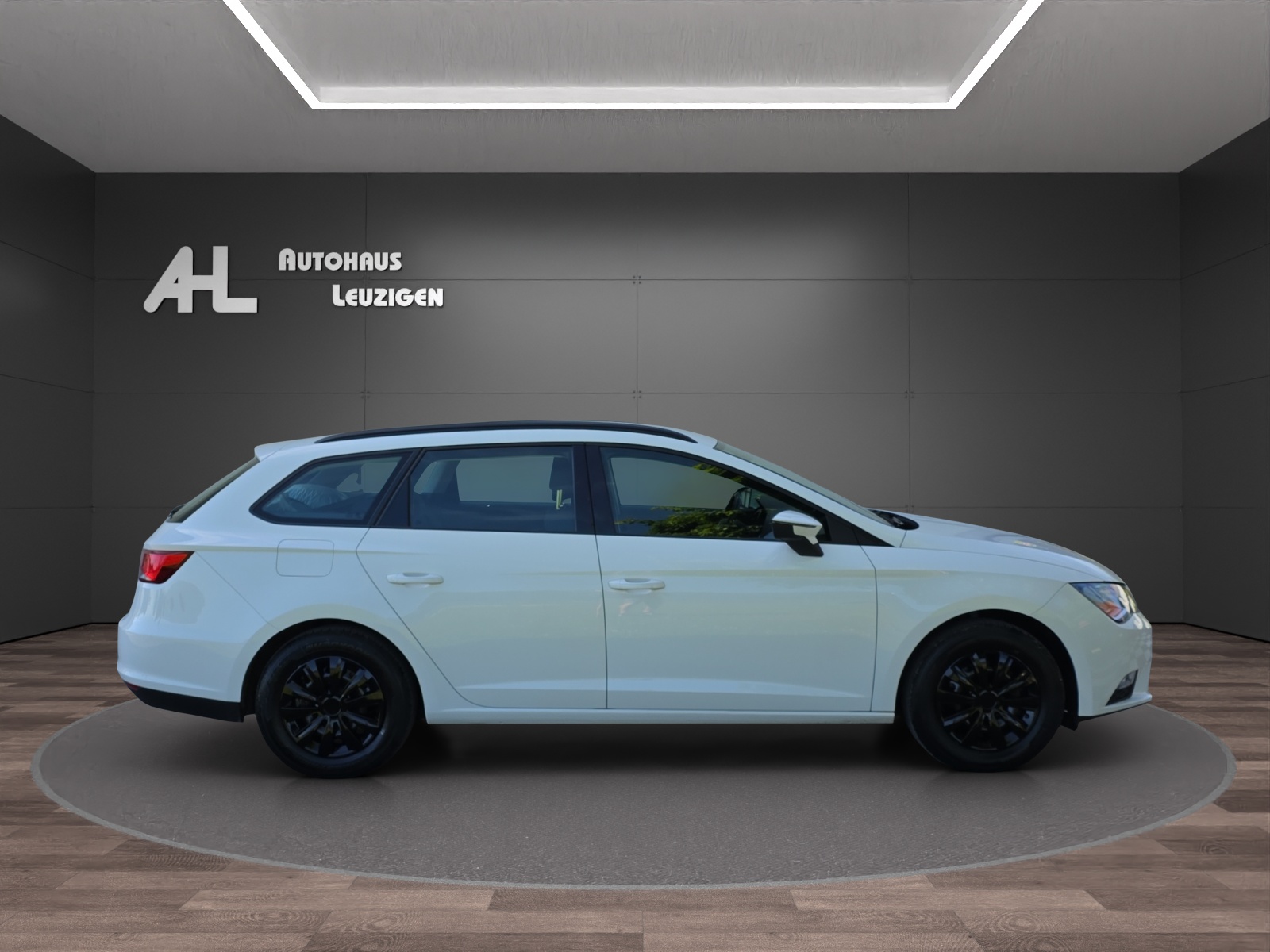 SEAT Leon ST 1.2 TSI Style-image-5