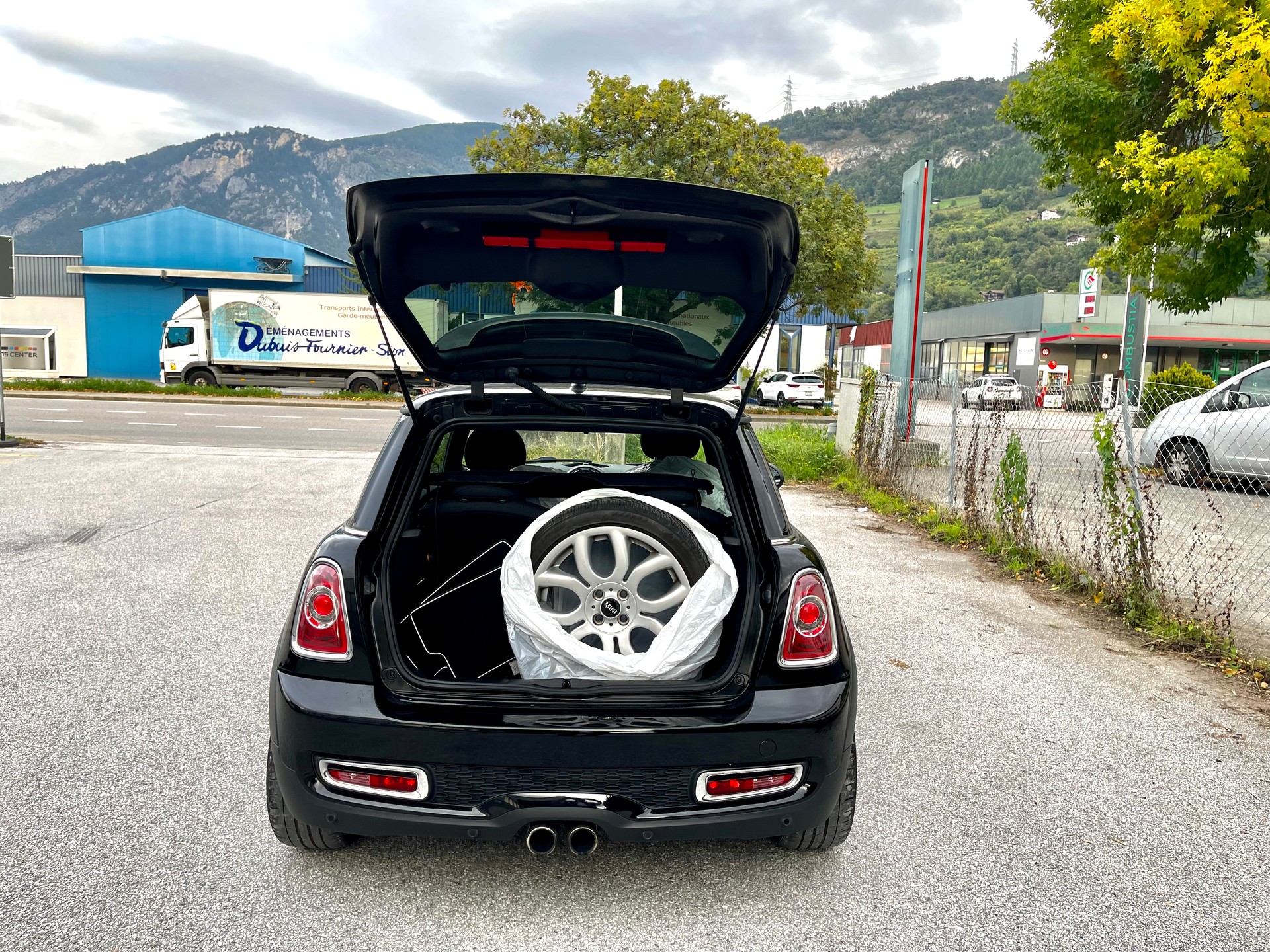 MINI Cooper S-image-26
